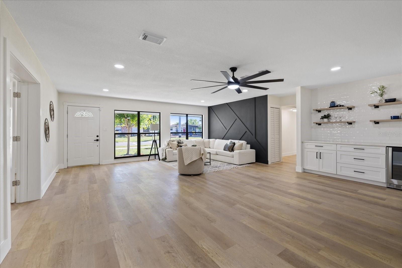 4105 W IOWA AVE, TAMPA, FL, 33616