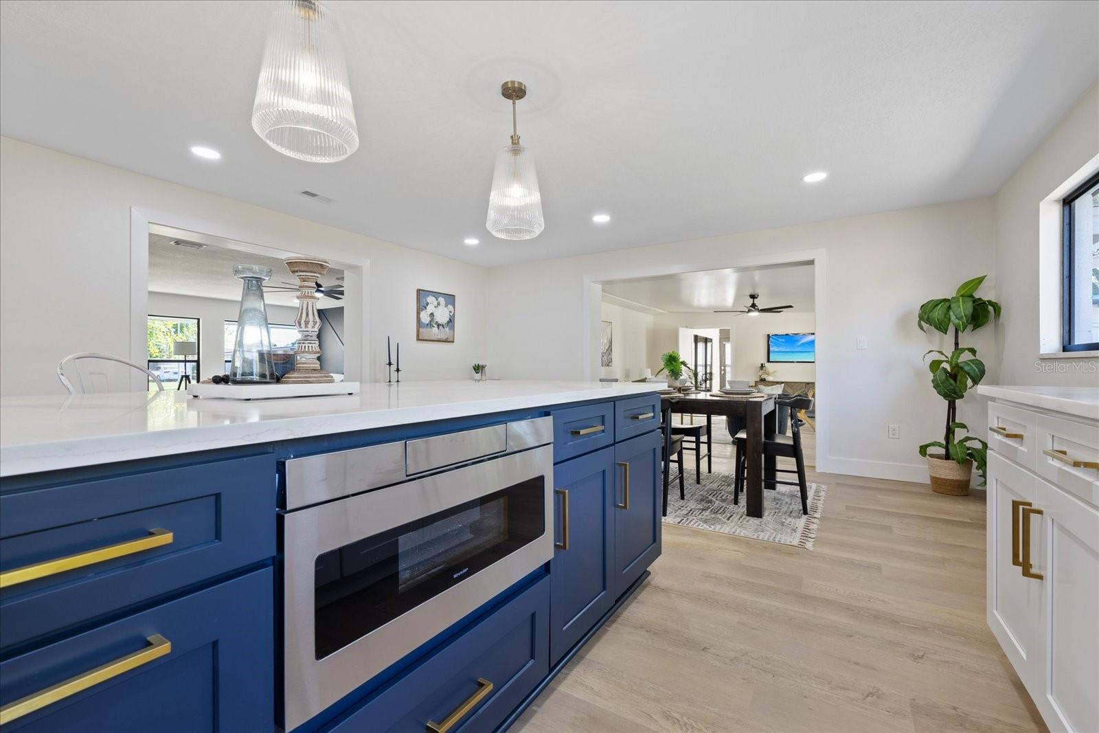 4105 W IOWA AVE, TAMPA, FL, 33616