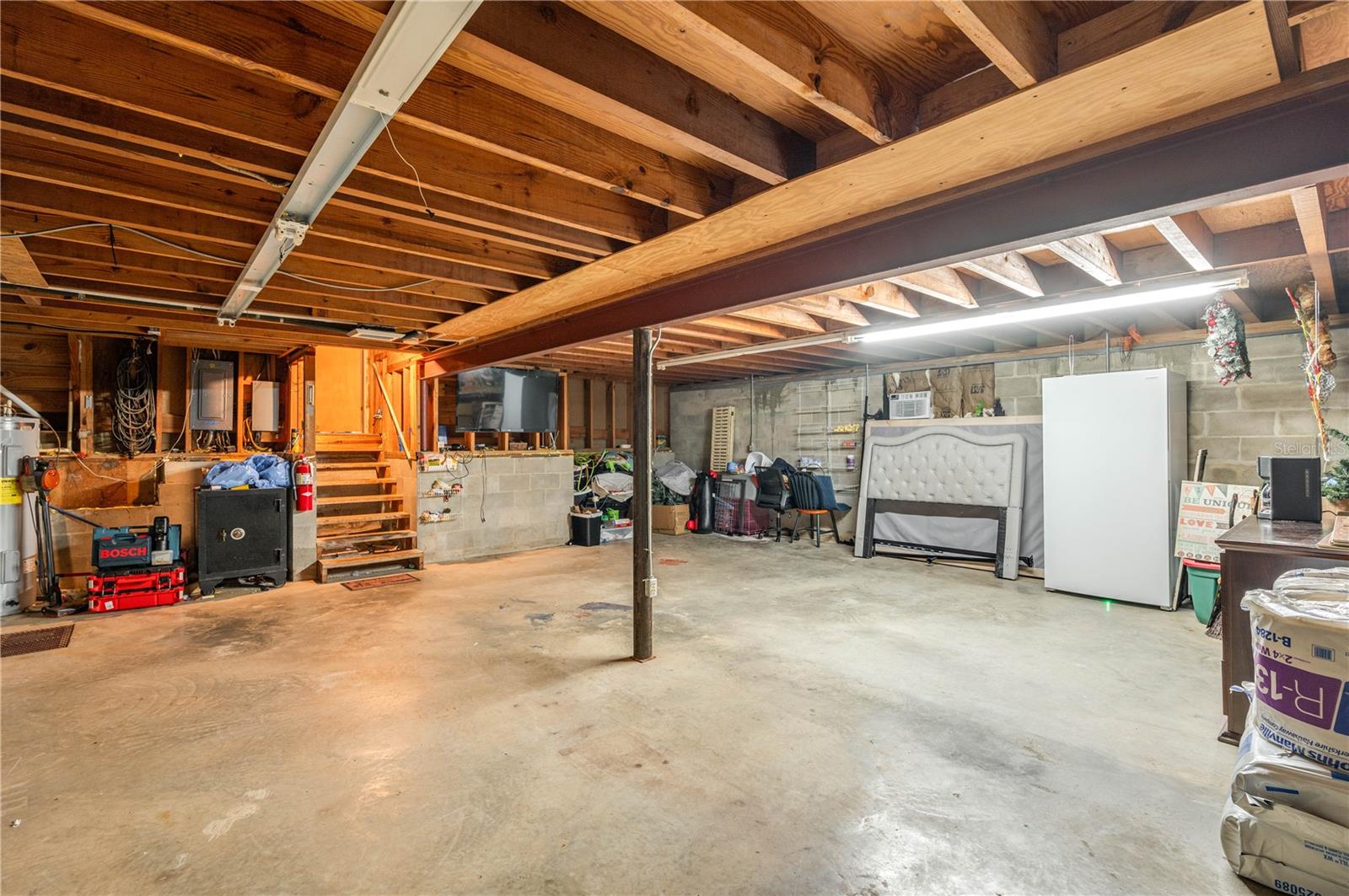 20 HEIGHTS AVE, FROSTPROOF, FL, 33843