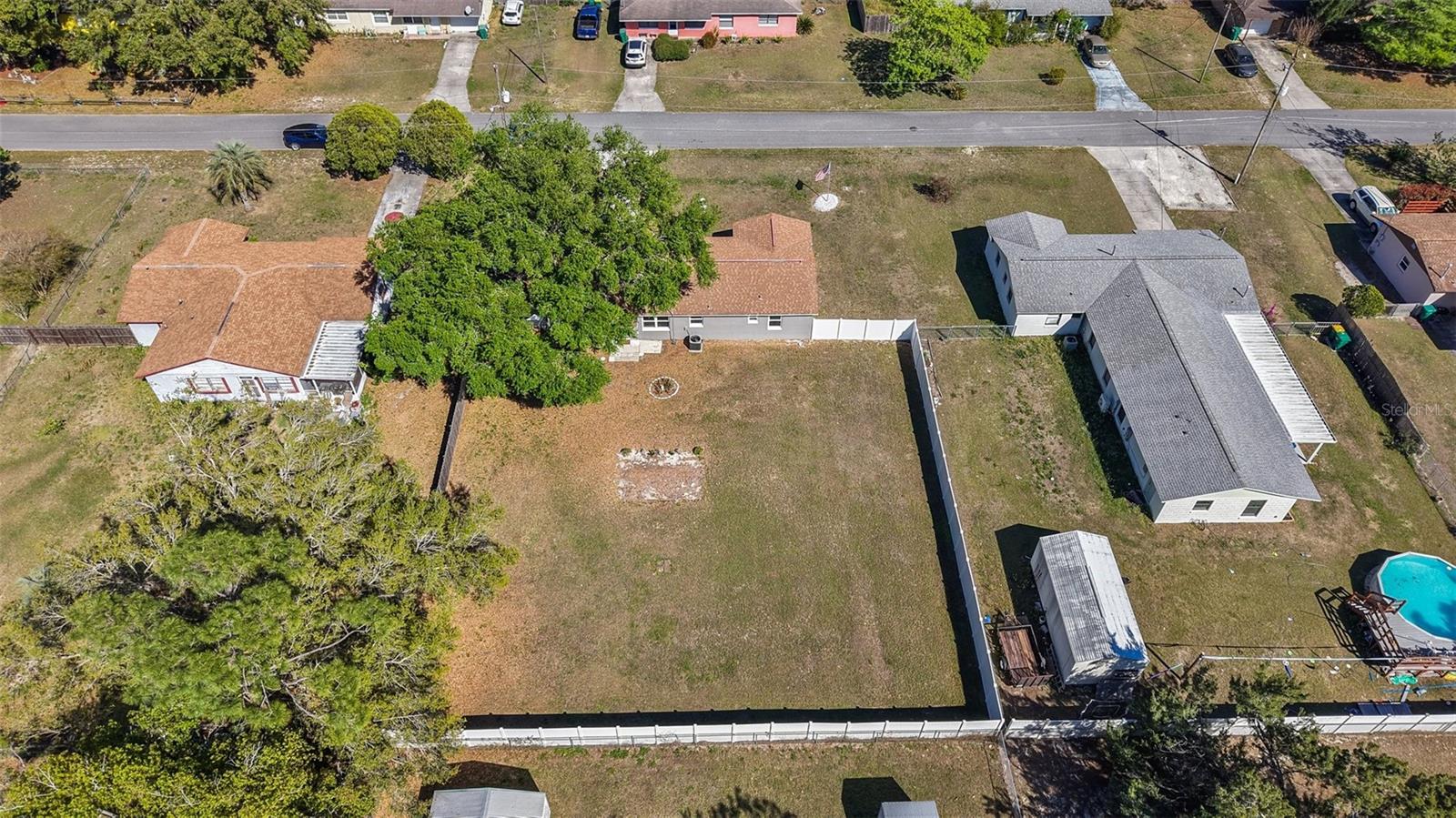 900 MAPLE AVE, FRUITLAND PARK, FL, 34731