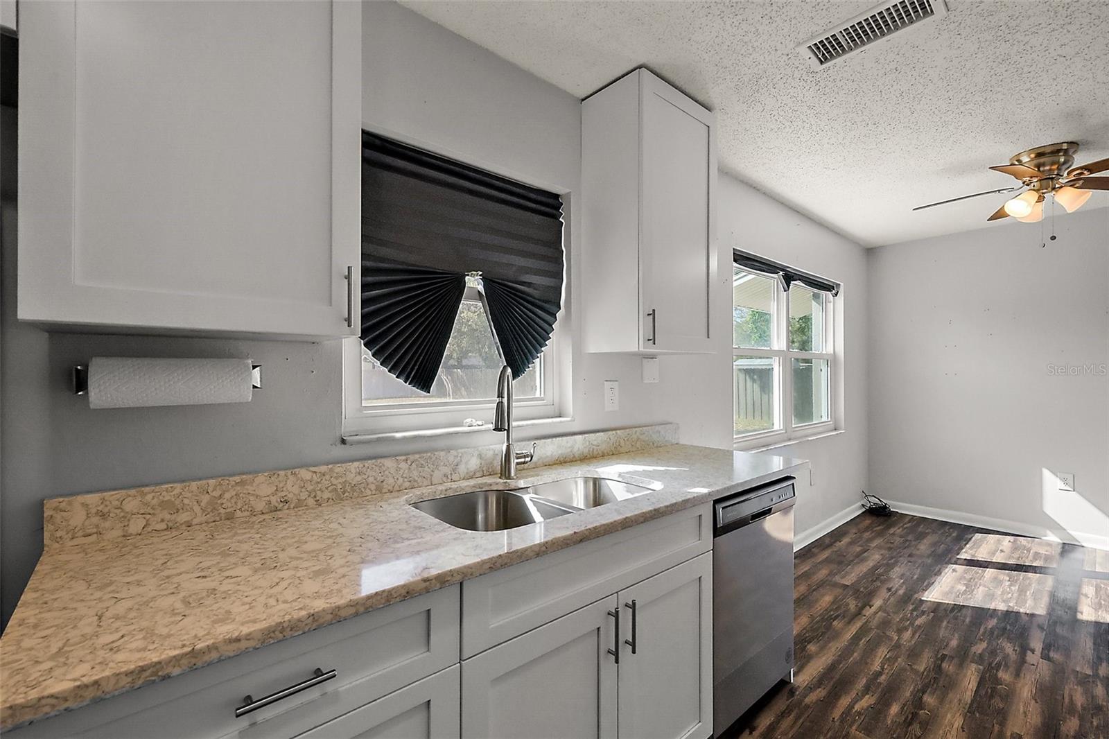 900 MAPLE AVE, FRUITLAND PARK, FL, 34731