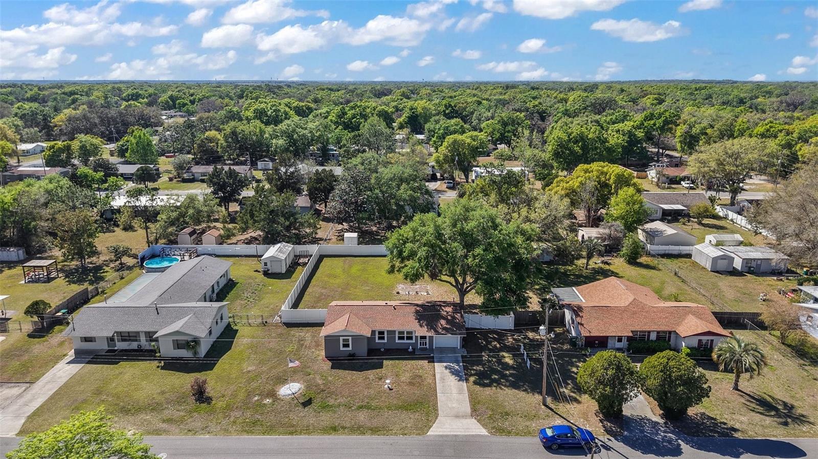 900 MAPLE AVE, FRUITLAND PARK, FL, 34731
