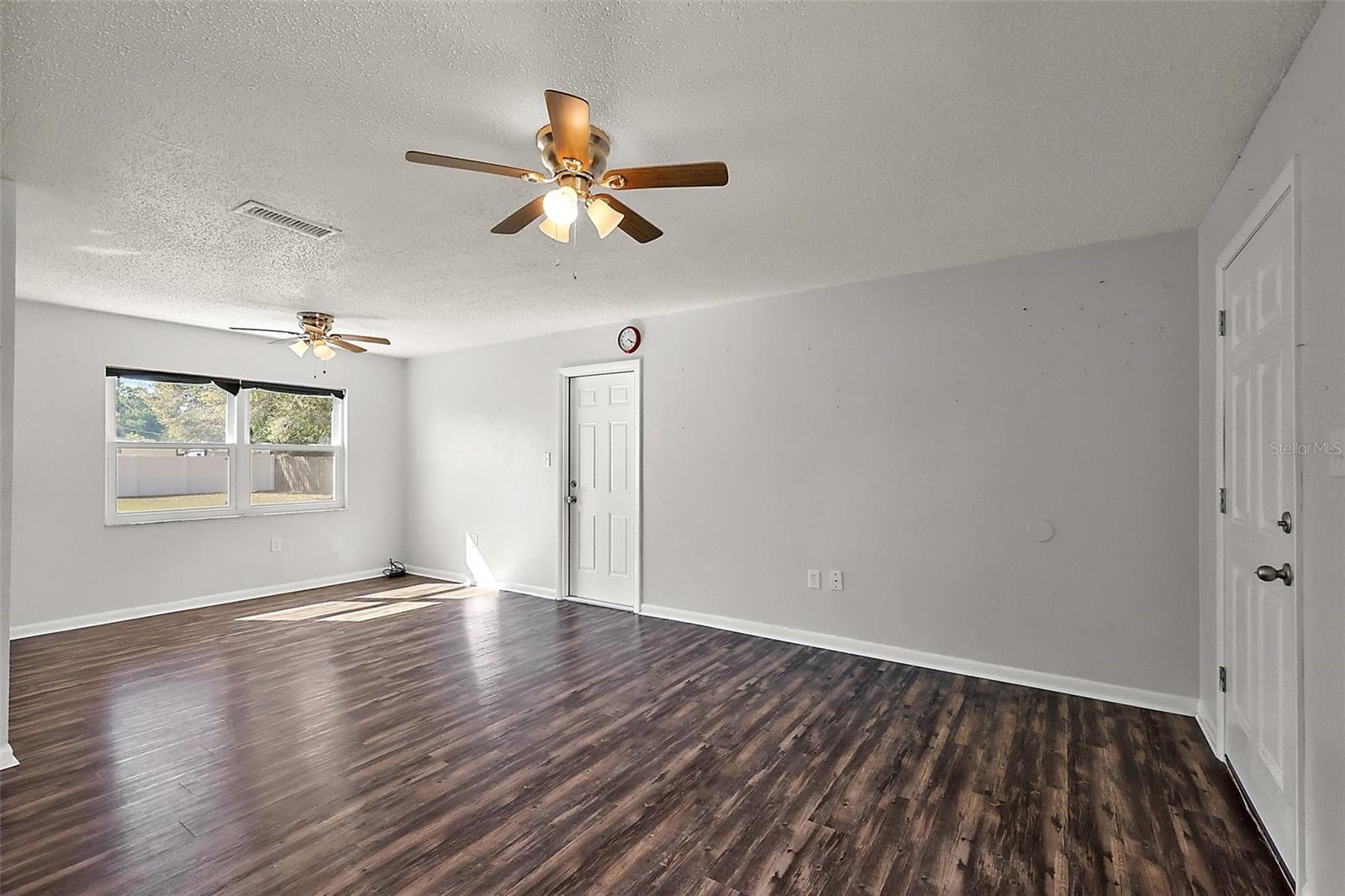 900 MAPLE AVE, FRUITLAND PARK, FL, 34731
