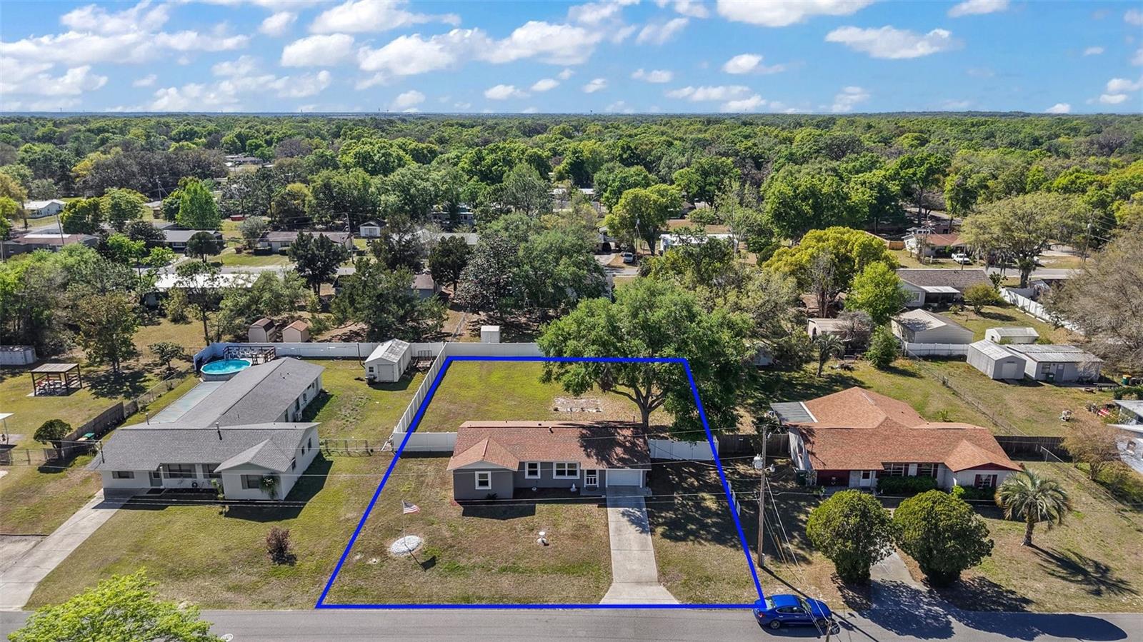 900 MAPLE AVE, FRUITLAND PARK, FL, 34731