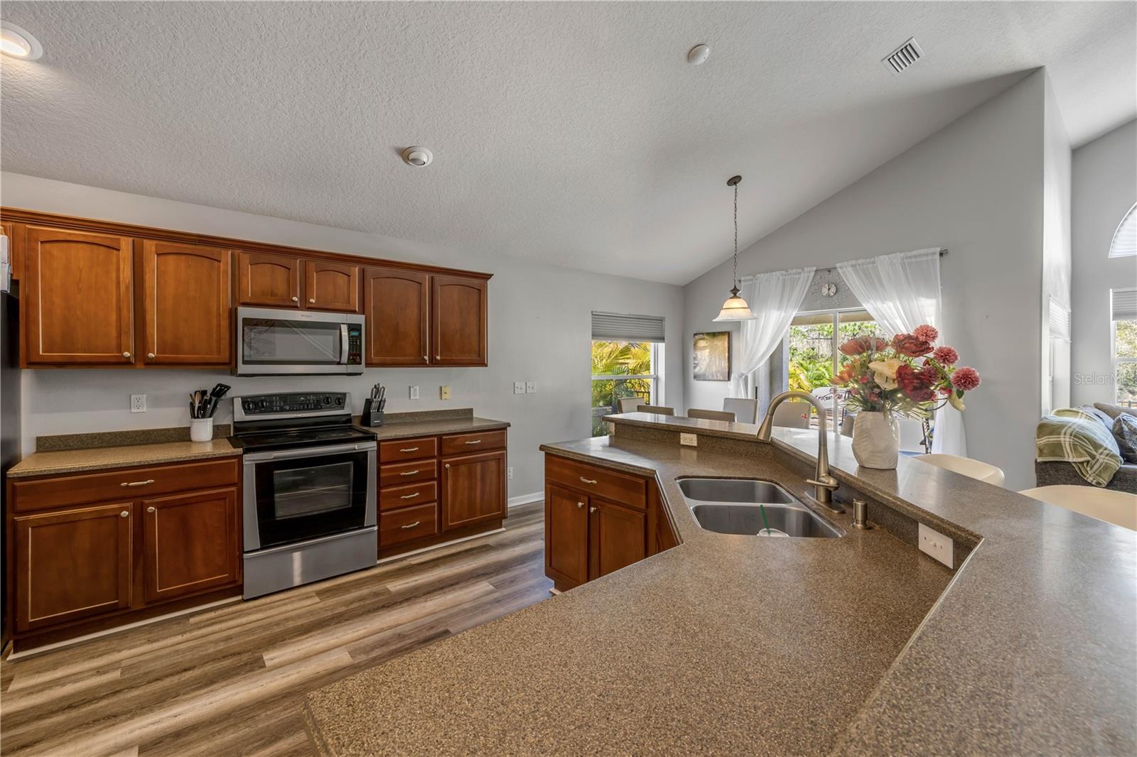 225 PERFECT DR, DAYTONA BEACH, FL, 32124