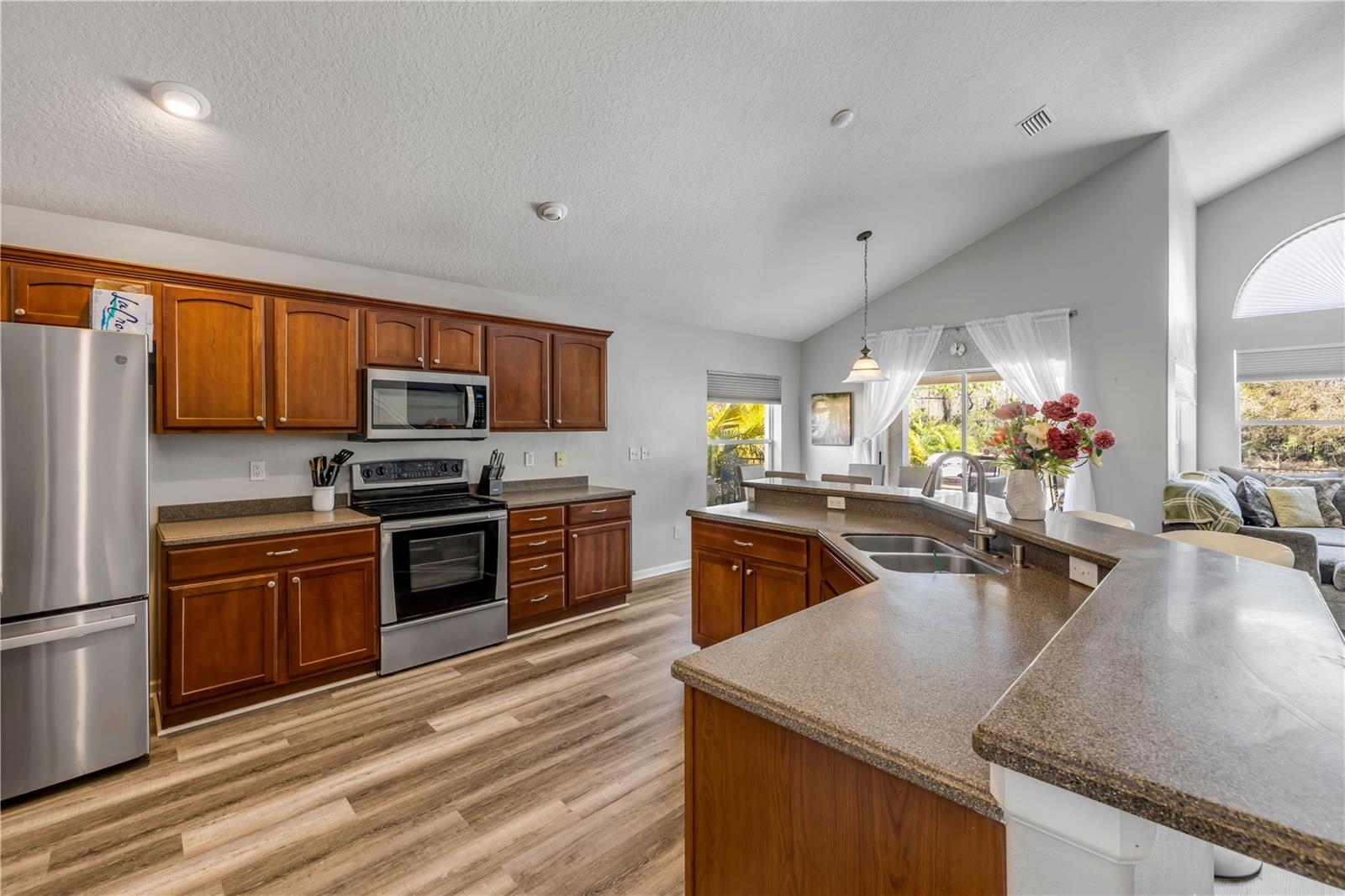 225 PERFECT DR, DAYTONA BEACH, FL, 32124