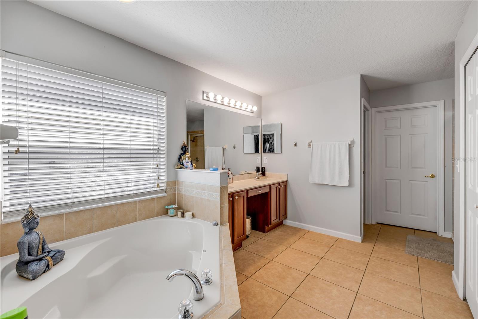 225 PERFECT DR, DAYTONA BEACH, FL, 32124