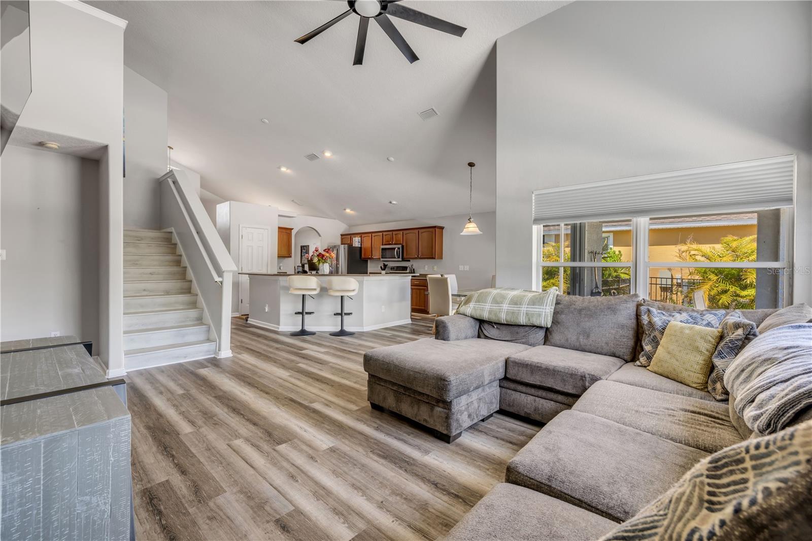 225 PERFECT DR, DAYTONA BEACH, FL, 32124