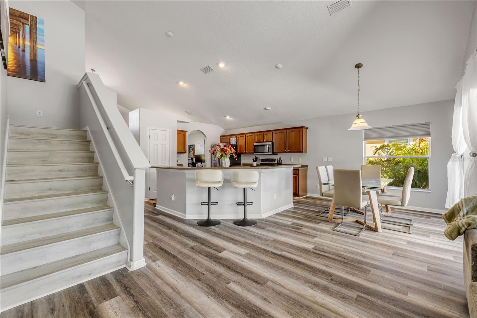 225 PERFECT DR, DAYTONA BEACH, FL, 32124