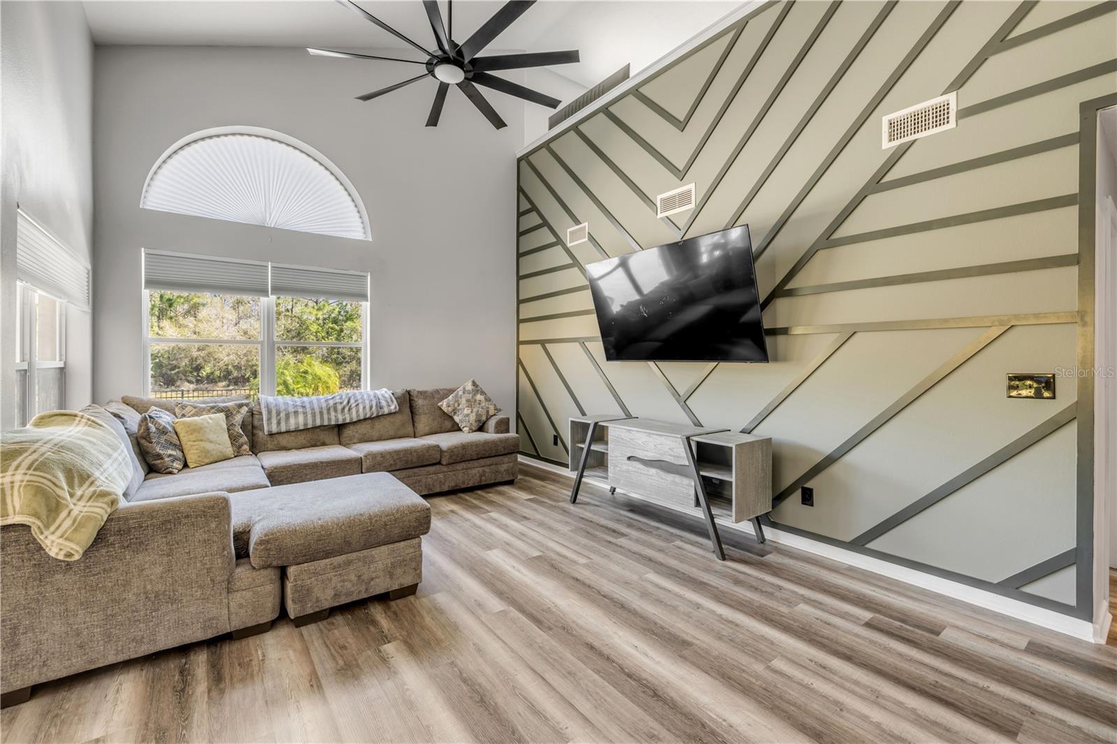 225 PERFECT DR, DAYTONA BEACH, FL, 32124