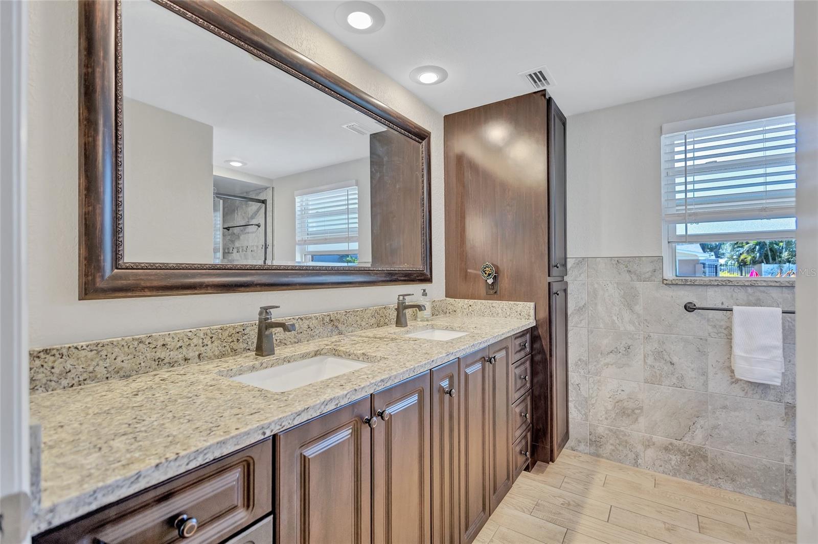 8243 37TH AVE N, ST PETERSBURG, FL, 33710