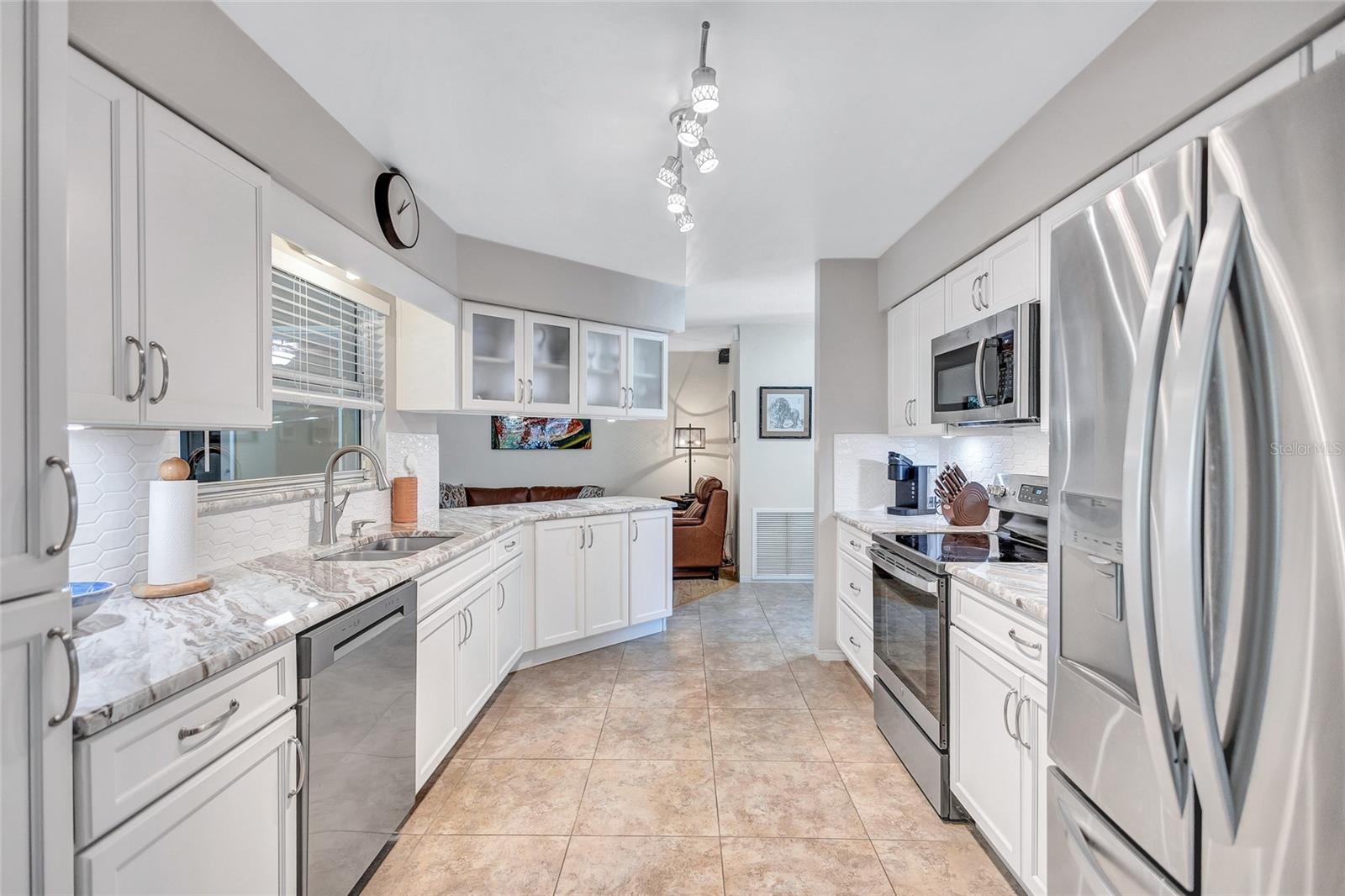8243 37TH AVE N, ST PETERSBURG, FL, 33710