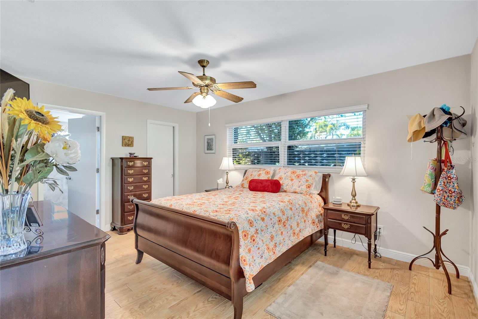 8243 37TH AVE N, ST PETERSBURG, FL, 33710