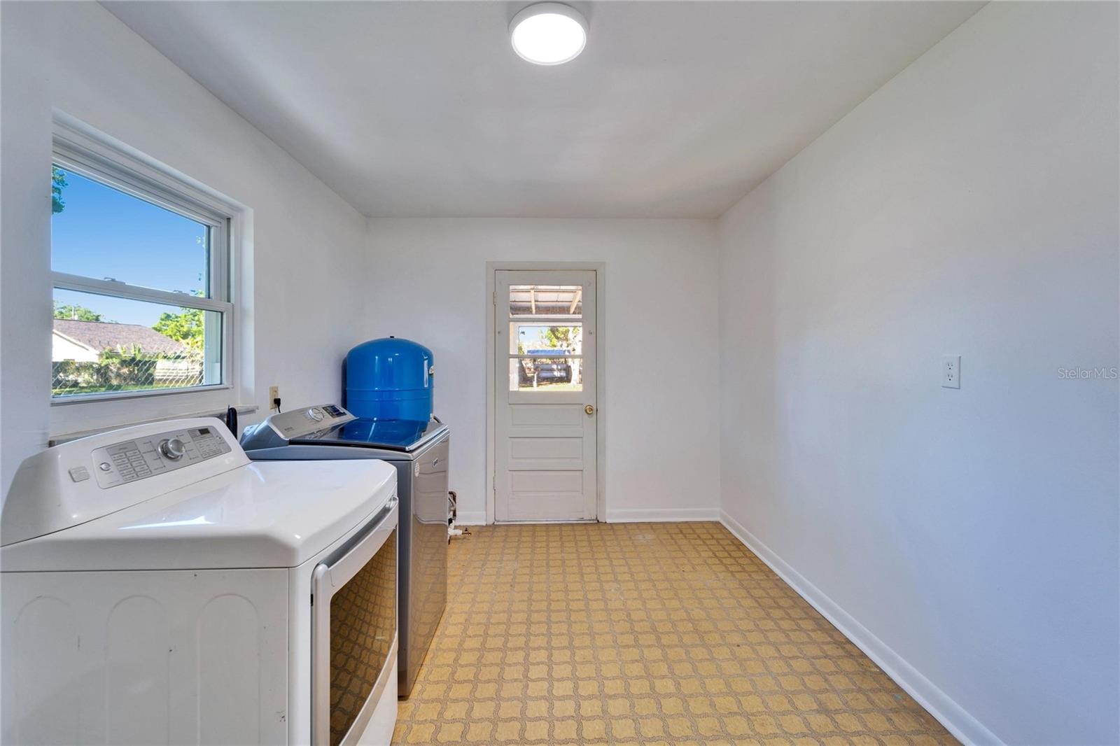 1006 MANDALAY DR, BRANDON, FL, 33511