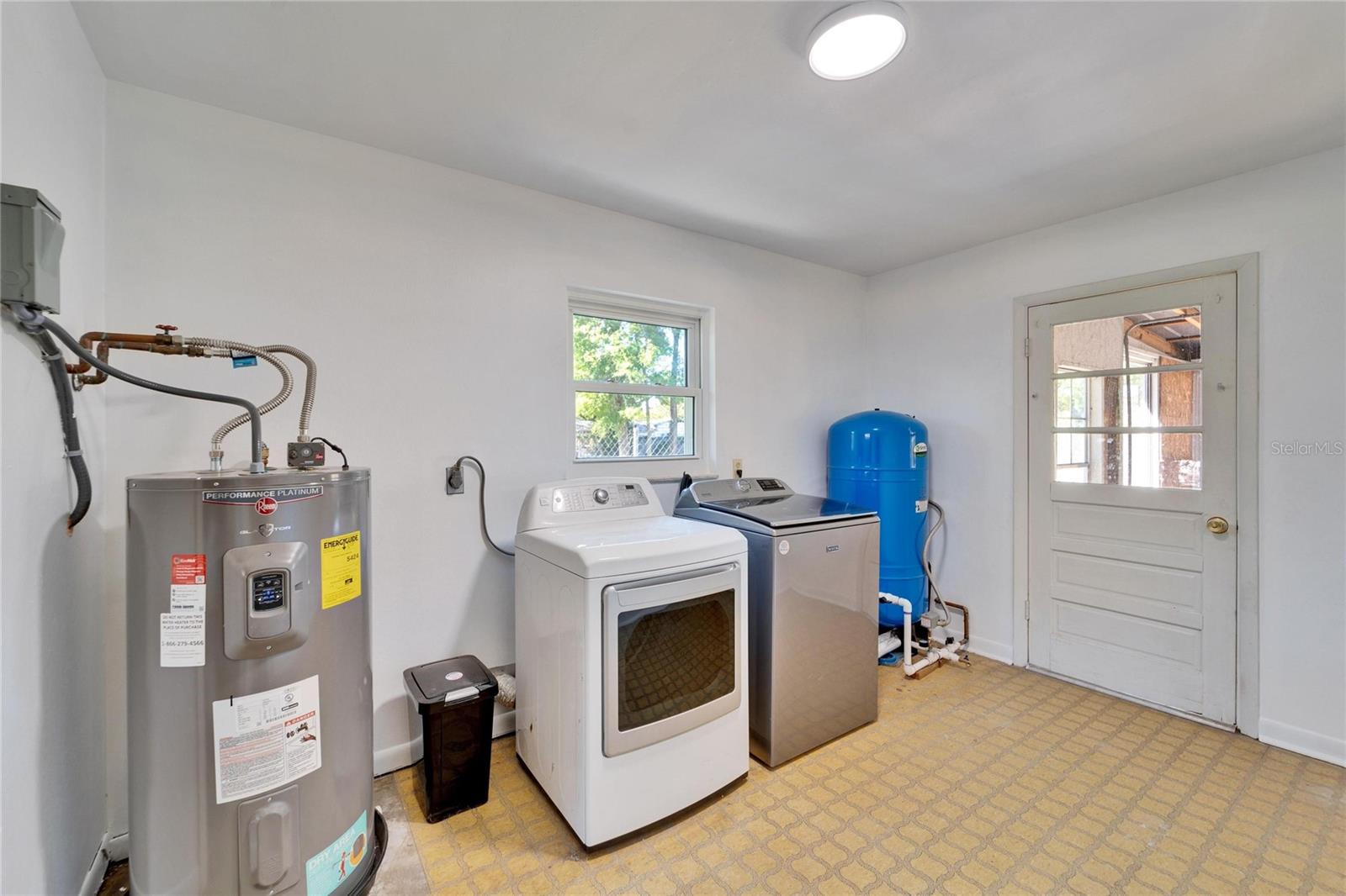 1006 MANDALAY DR, BRANDON, FL, 33511