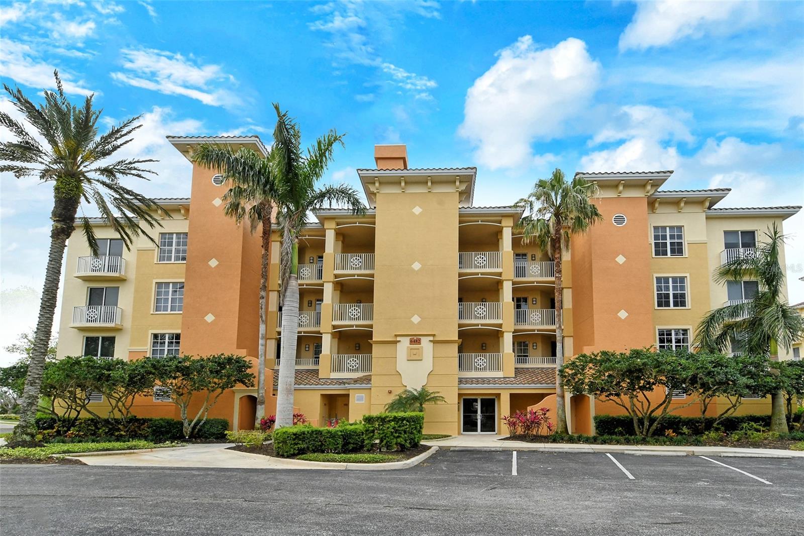 6482 WATERCREST WAY #203, LAKEWOOD RANCH, FL, 34202