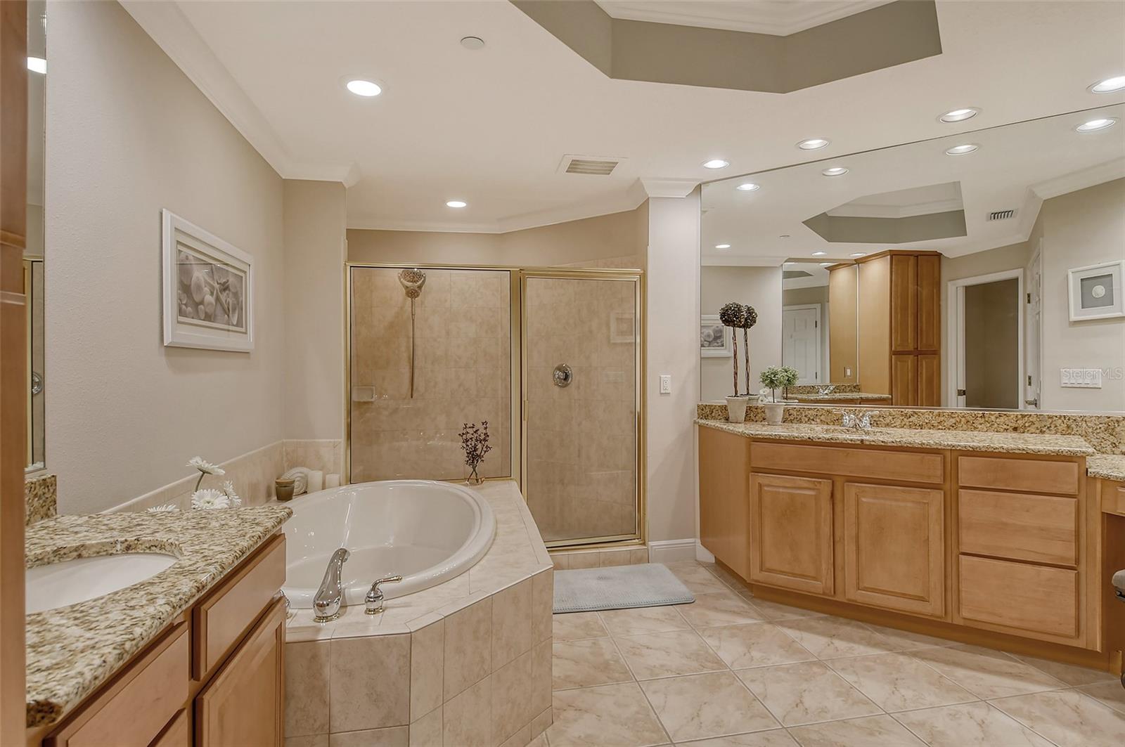 6482 WATERCREST WAY #203, LAKEWOOD RANCH, FL, 34202