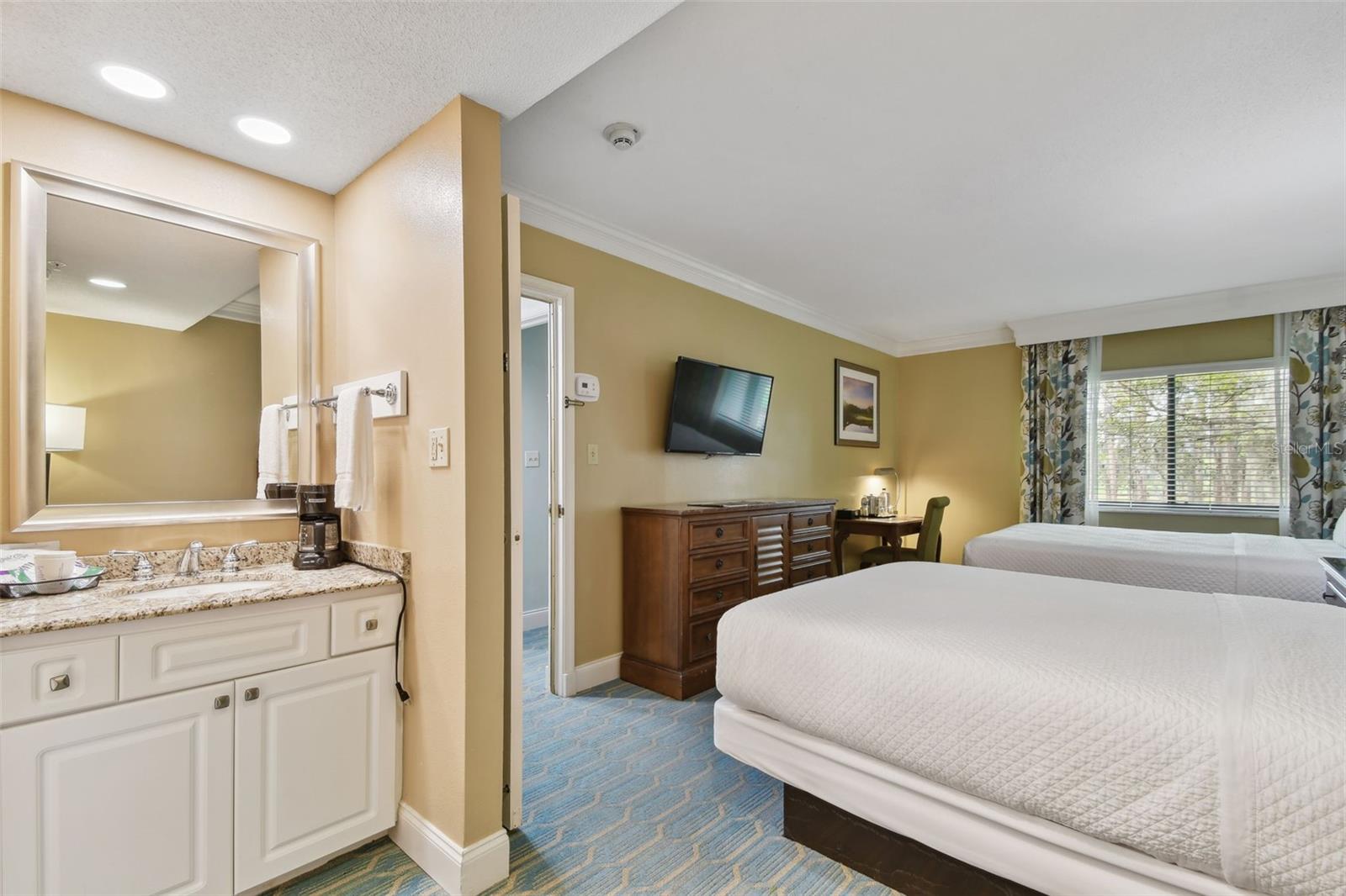 36750 US 19 N #06211, PALM HARBOR, FL, 34684