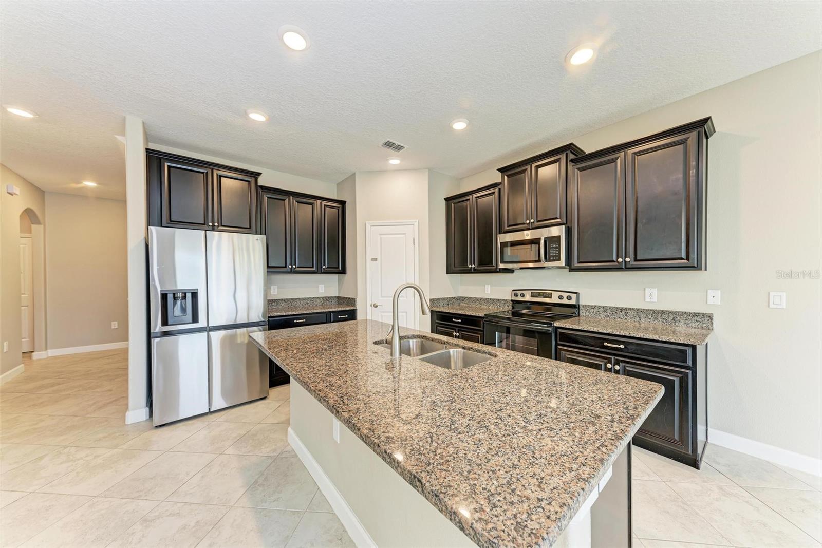 9917 IVORY DR, RUSKIN, FL, 33573