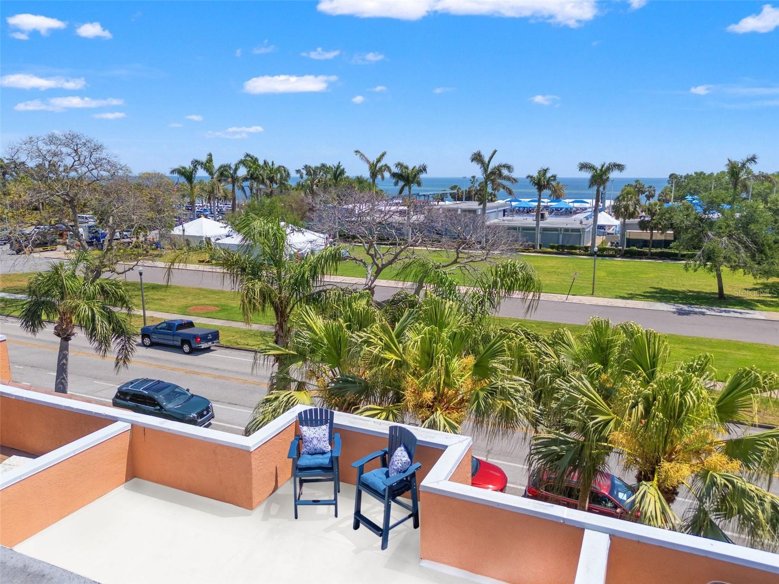 920 N SHORE DR NE, ST PETERSBURG, FL, 33701