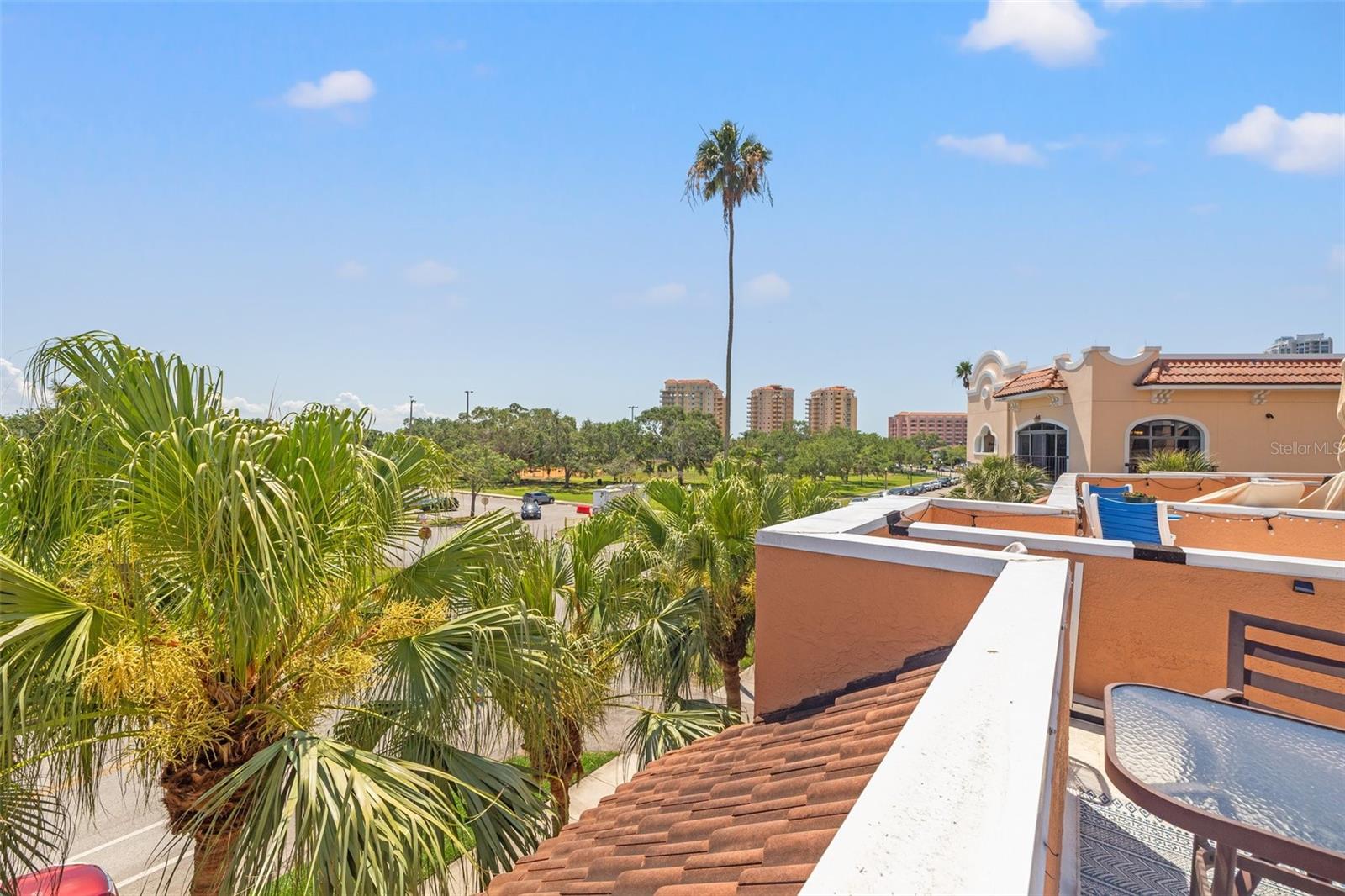 920 N SHORE DR NE, ST PETERSBURG, FL, 33701