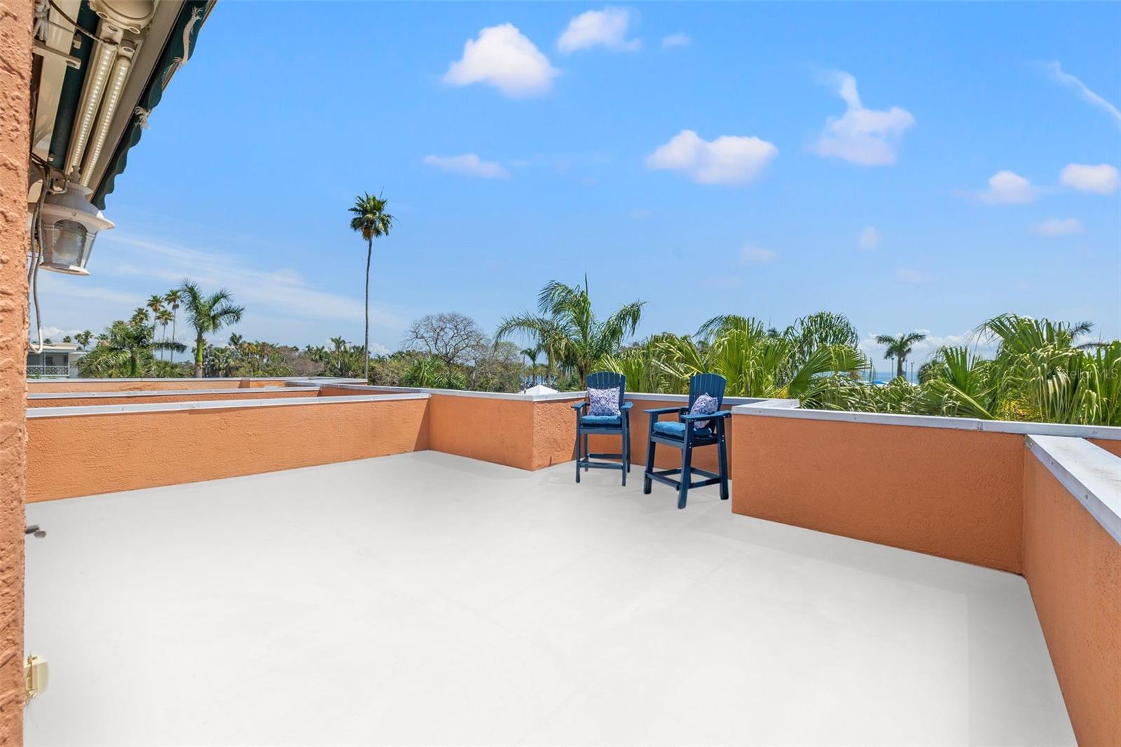 920 N SHORE DR NE, ST PETERSBURG, FL, 33701