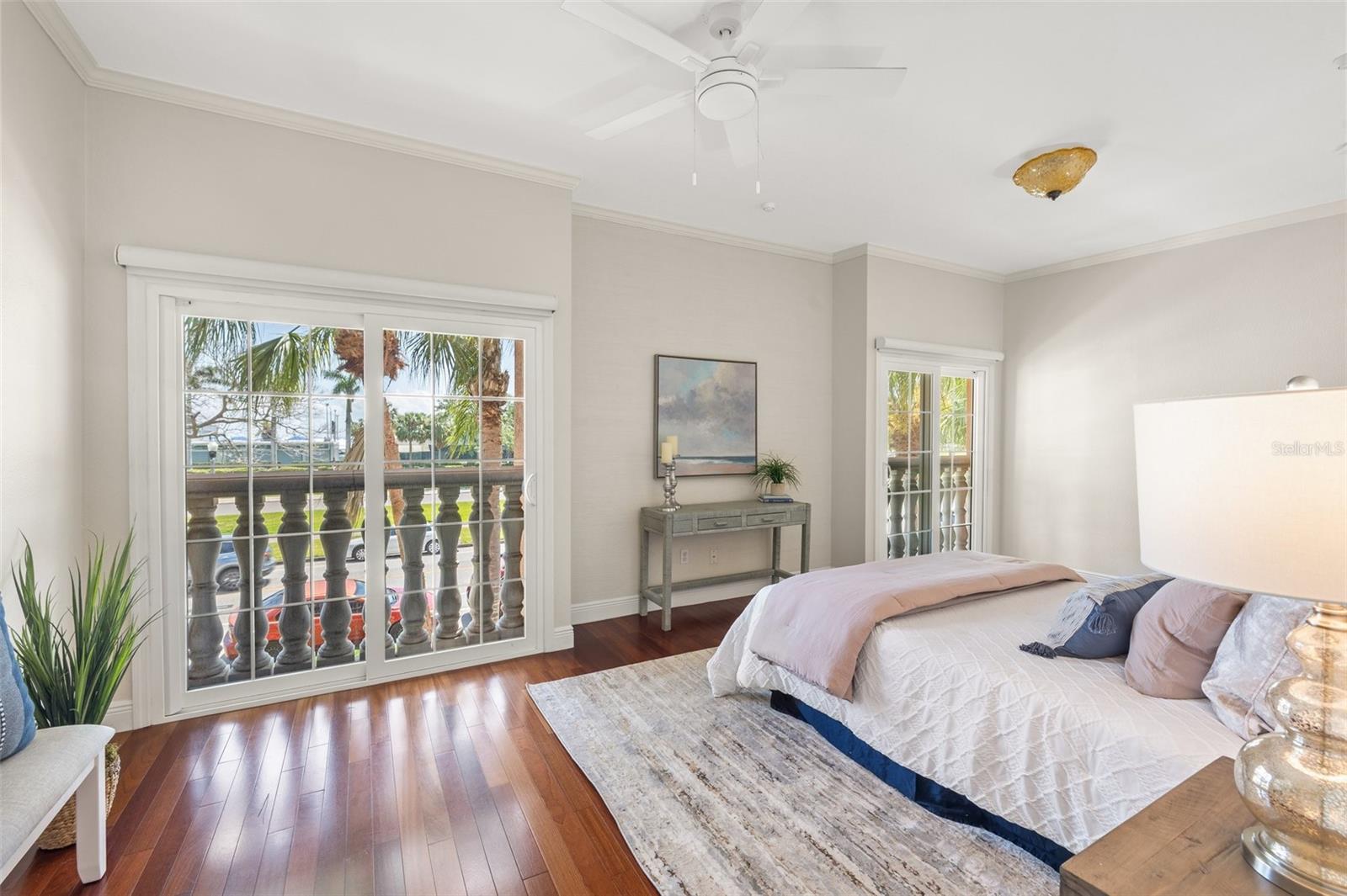 920 N SHORE DR NE, ST PETERSBURG, FL, 33701