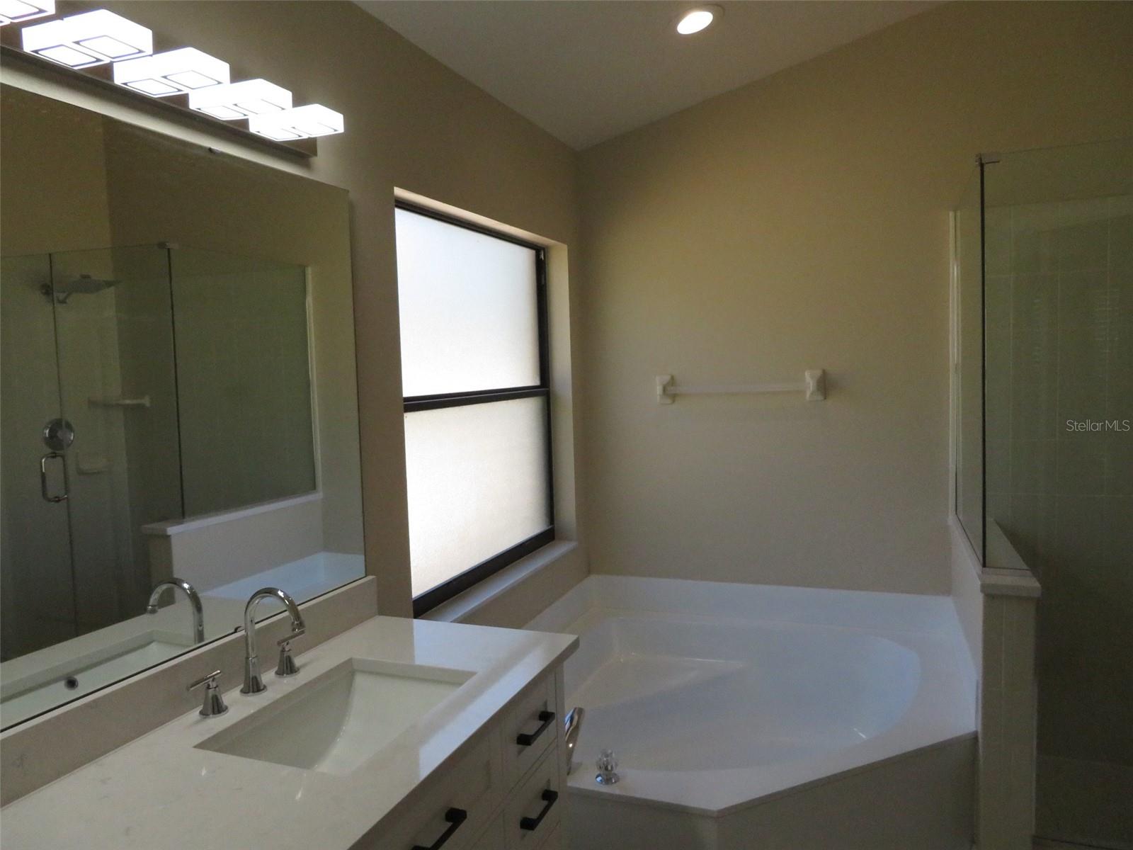 824 OAK CHASE DR, ORLANDO, FL, 32828