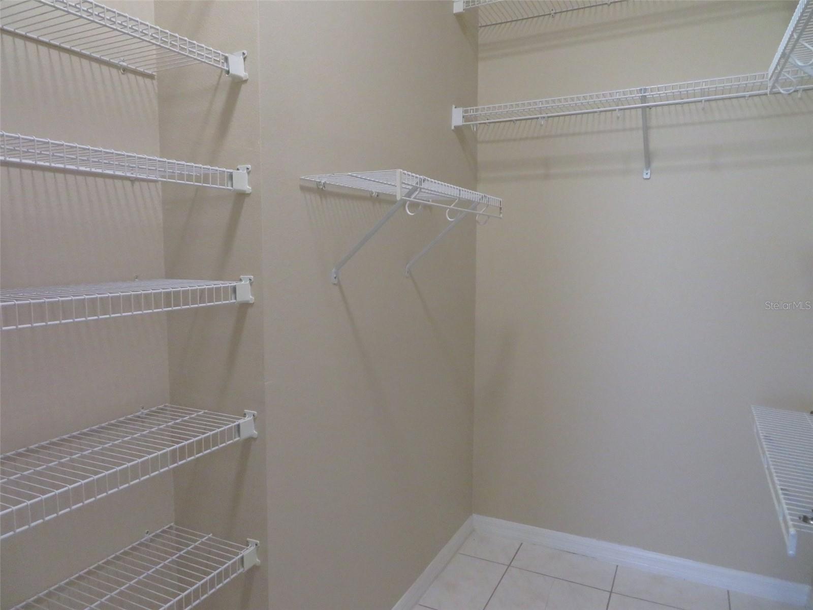 824 OAK CHASE DR, ORLANDO, FL, 32828