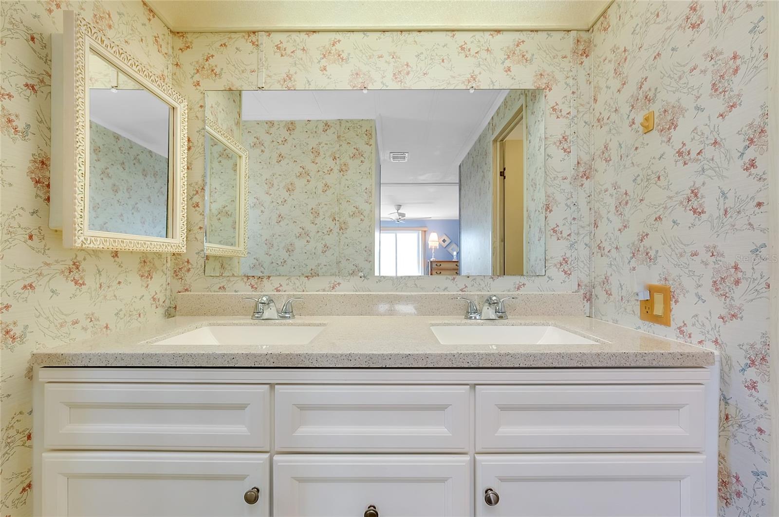 669 ALVARADO, NORTH PORT, FL, 34287