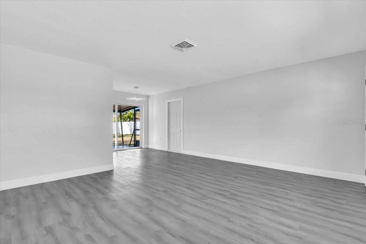 2070 62ND AVE S, ST PETERSBURG, FL, 33712