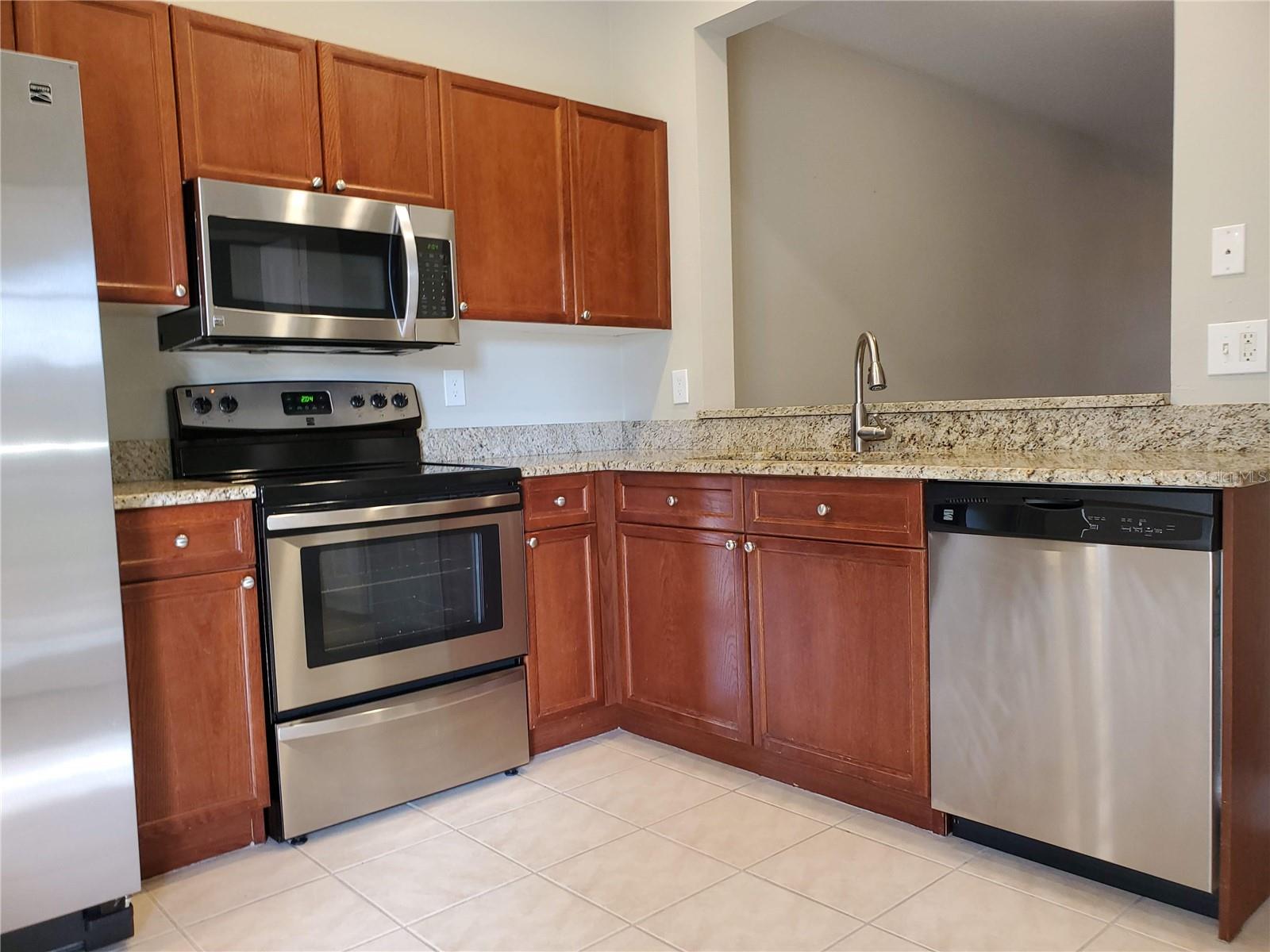 5213 OLMSTEAD BAY PL, TAMPA, FL, 33611