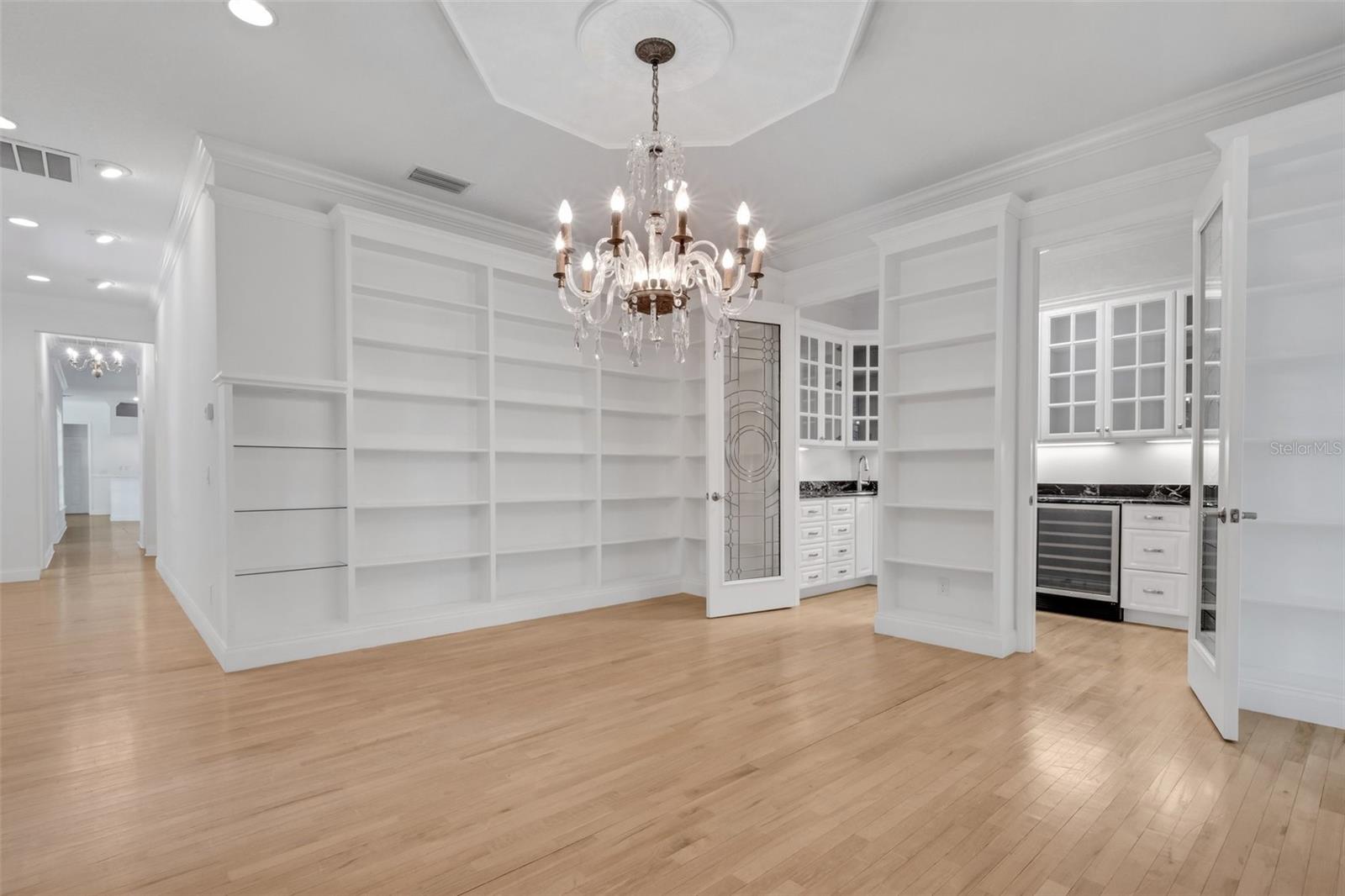 6704 CRESCENT LAKE DR, LAKELAND, FL, 33813