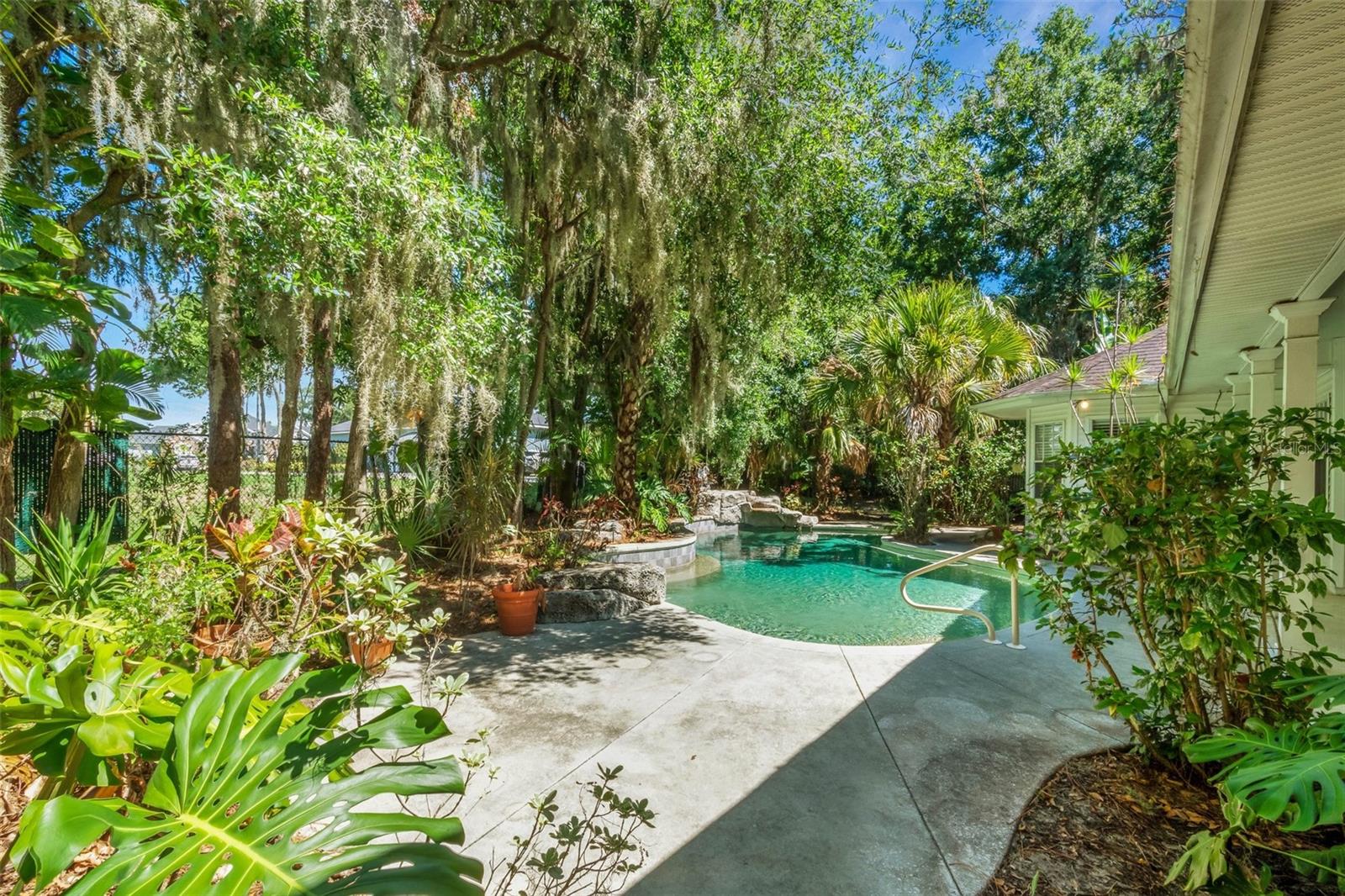 6704 CRESCENT LAKE DR, LAKELAND, FL, 33813