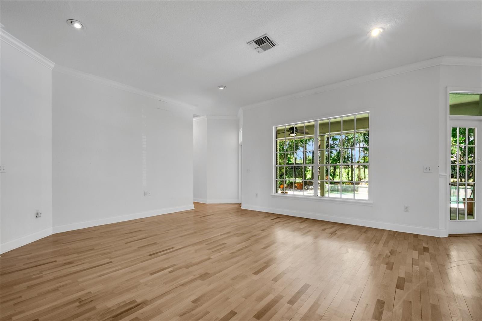 6704 CRESCENT LAKE DR, LAKELAND, FL, 33813