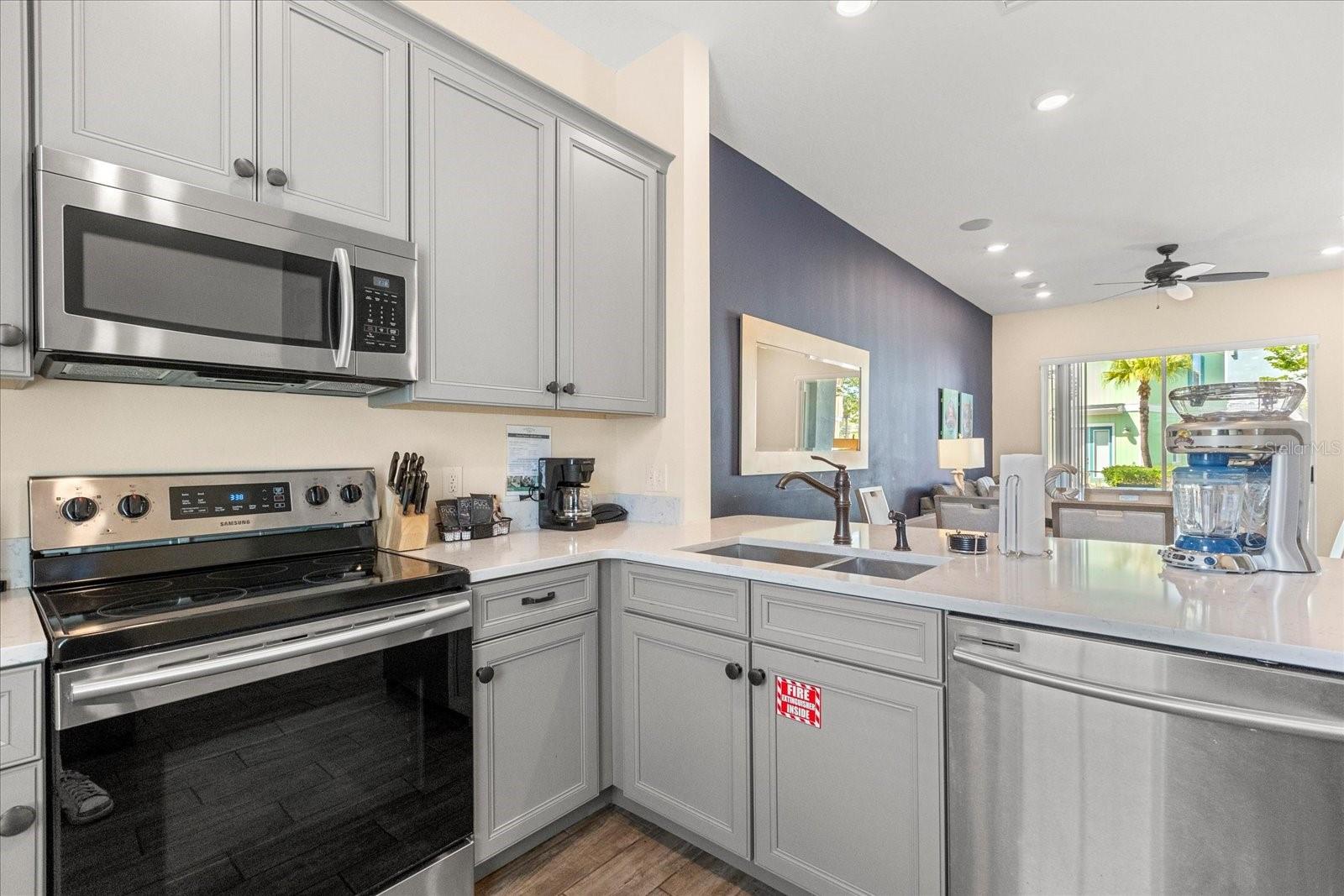 8053 LOST SHAKER LN, KISSIMMEE, FL, 34747