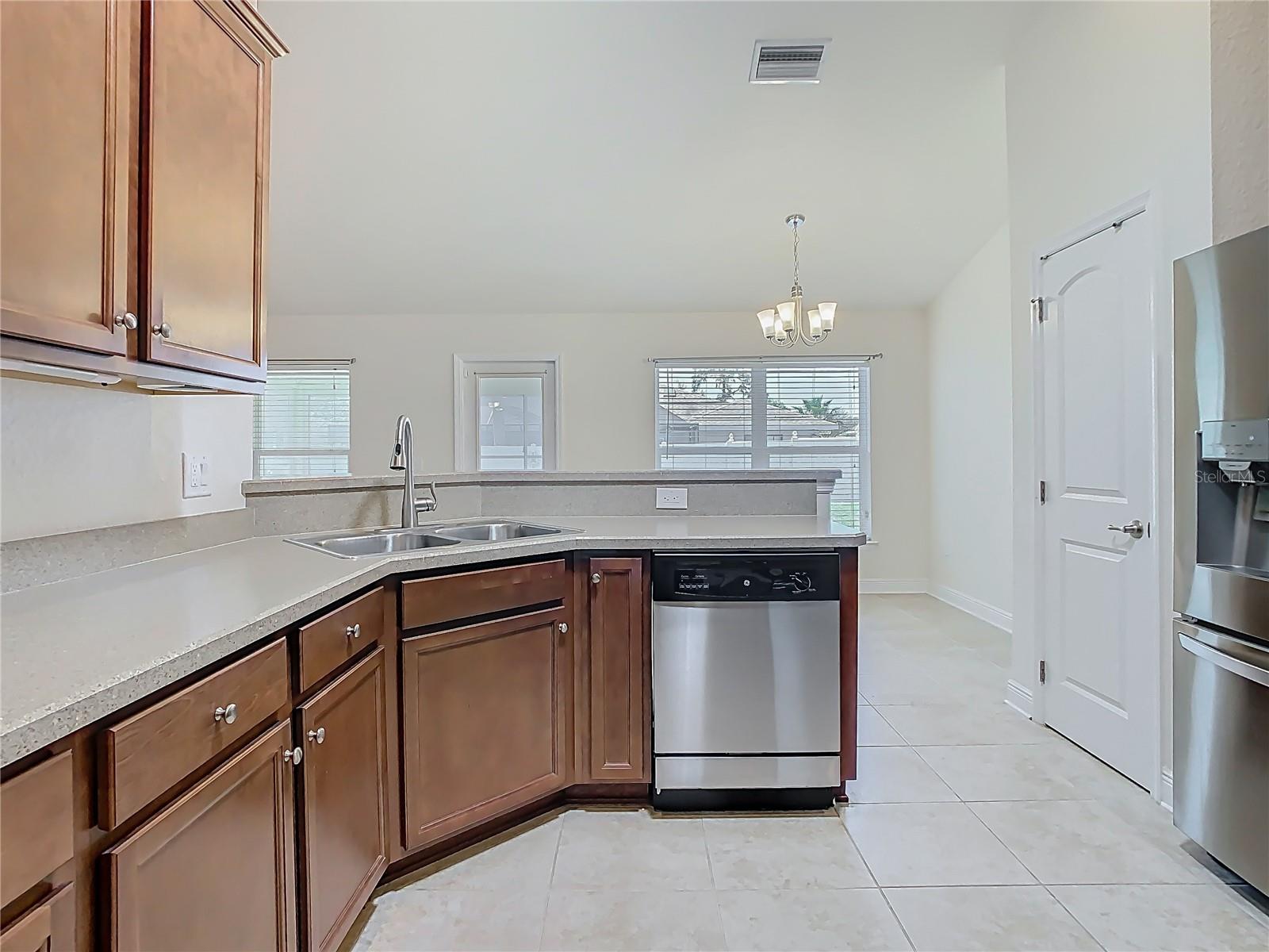 2433 FAIRVIEW RD, SPRING HILL, FL, 34609
