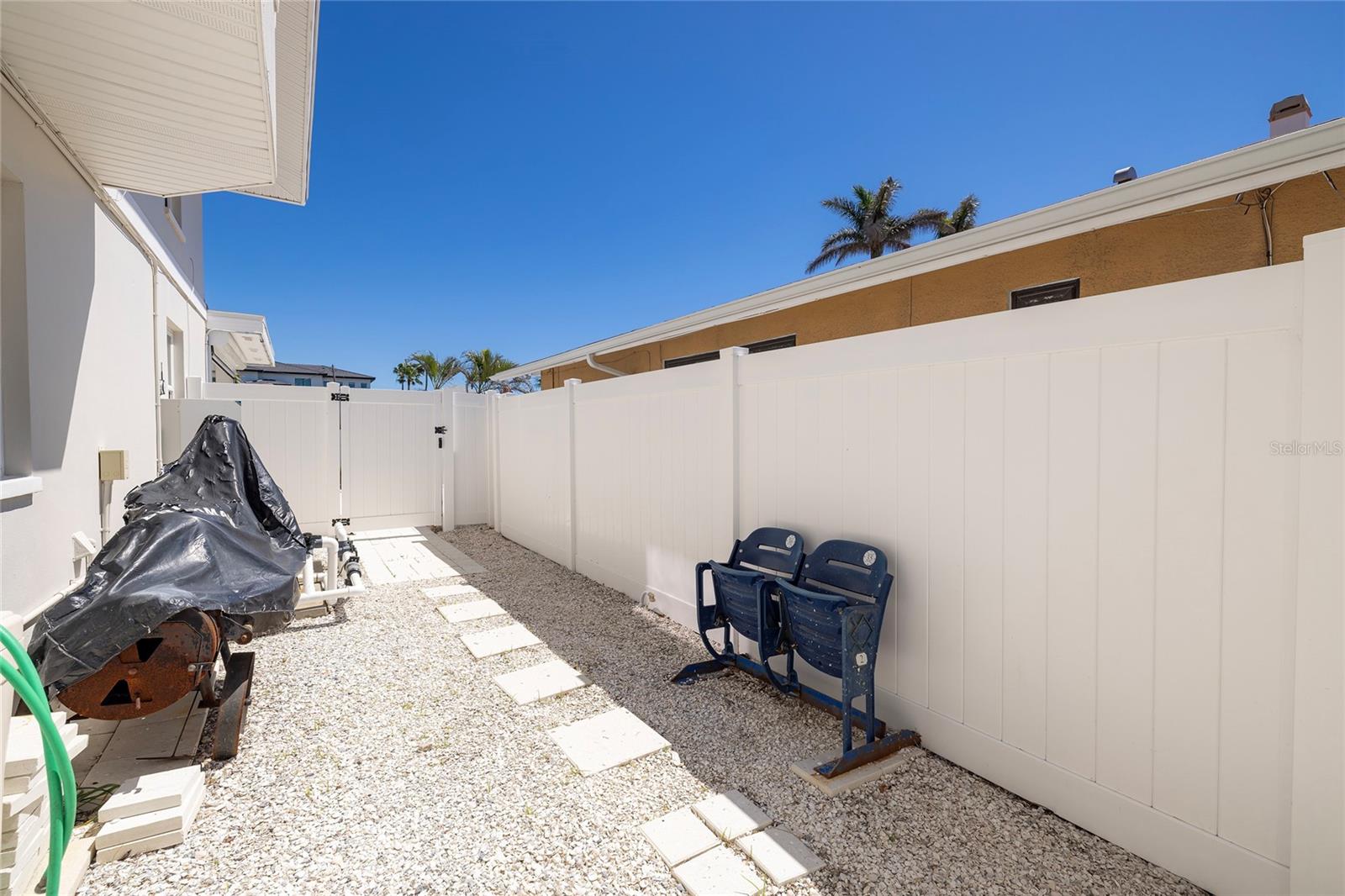2605 HIBISCUS DR W, BELLEAIR BEACH, FL, 33786