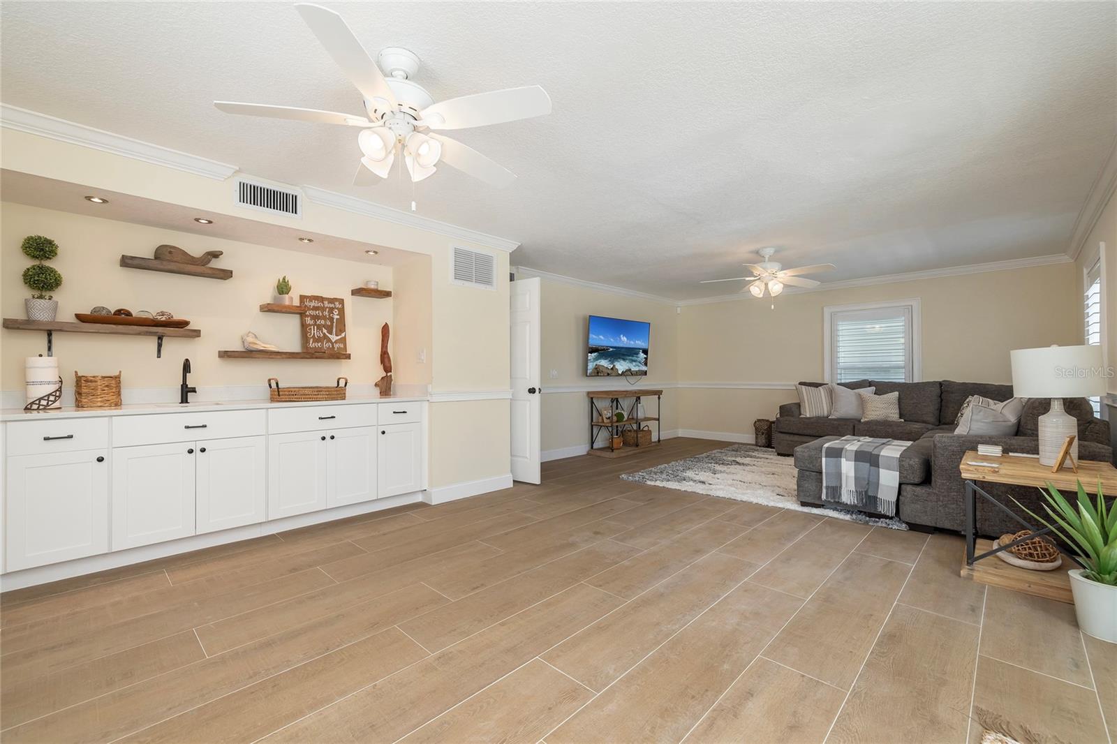 2605 HIBISCUS DR W, BELLEAIR BEACH, FL, 33786