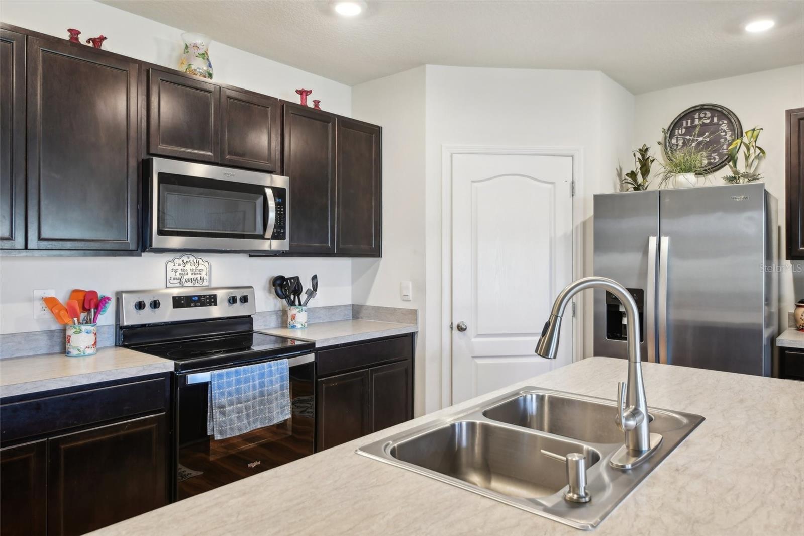 2916 CANARY LN, TAVARES, FL, 32778