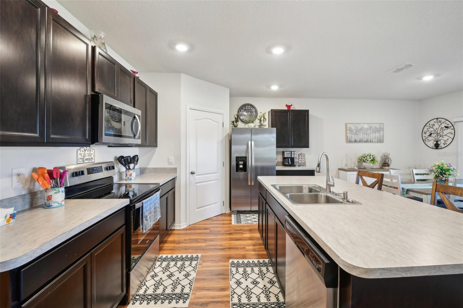 2916 CANARY LN, TAVARES, FL, 32778
