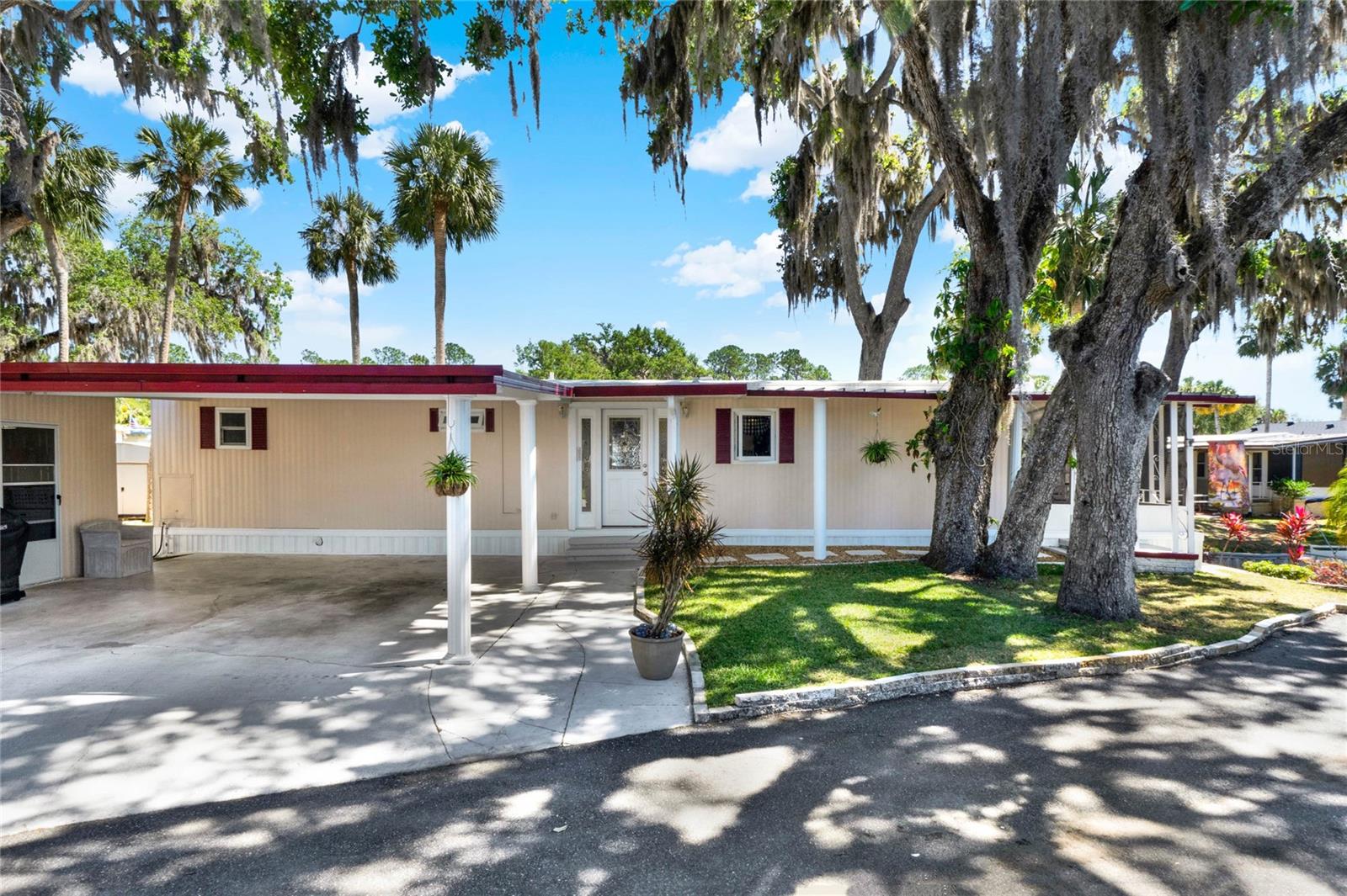 105 CANAL VW, EUSTIS, FL, 32726