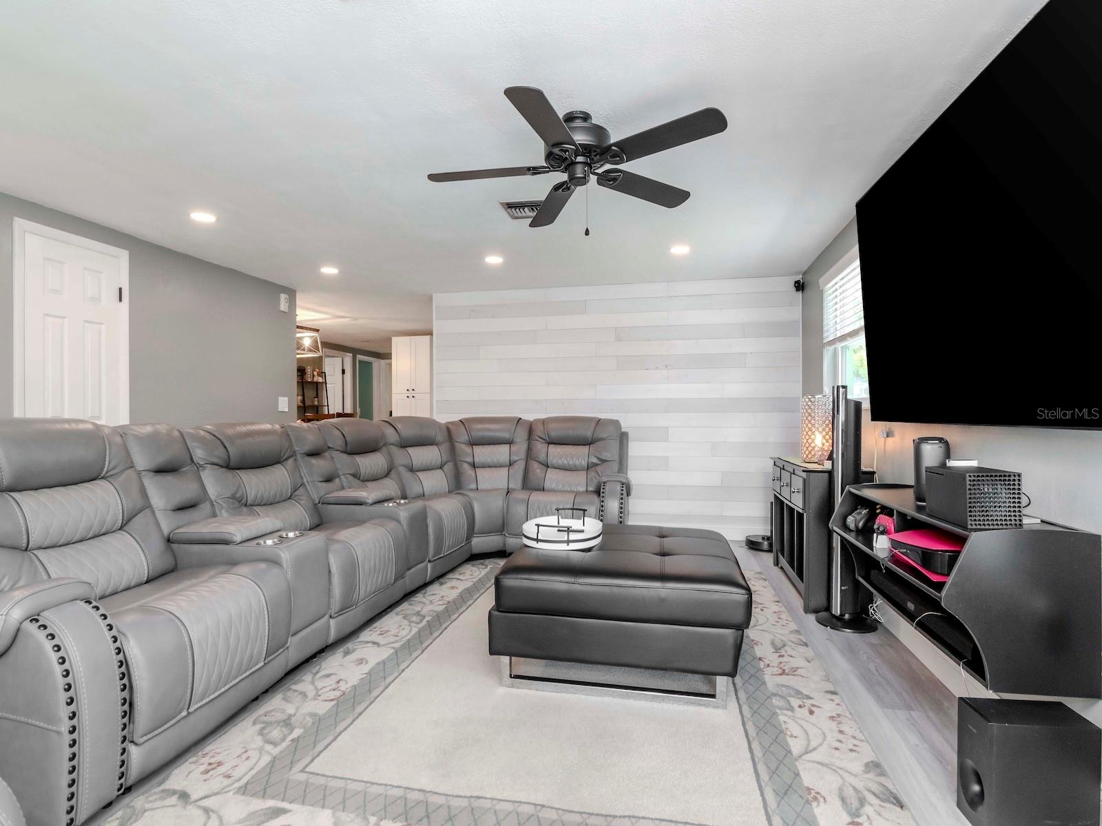 5433 PALMETTO RD, NEW PORT RICHEY, FL, 34652