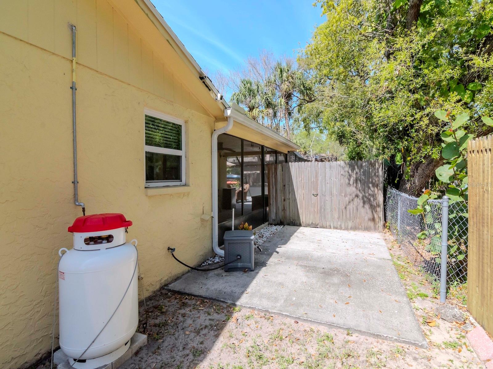 5433 PALMETTO RD, NEW PORT RICHEY, FL, 34652