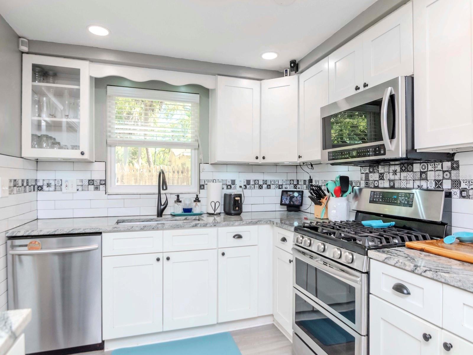 5433 PALMETTO RD, NEW PORT RICHEY, FL, 34652