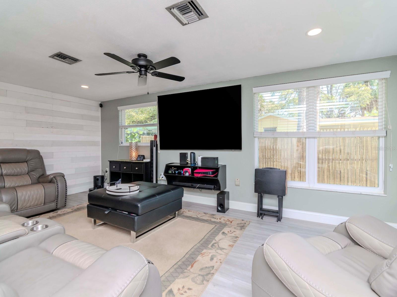 5433 PALMETTO RD, NEW PORT RICHEY, FL, 34652