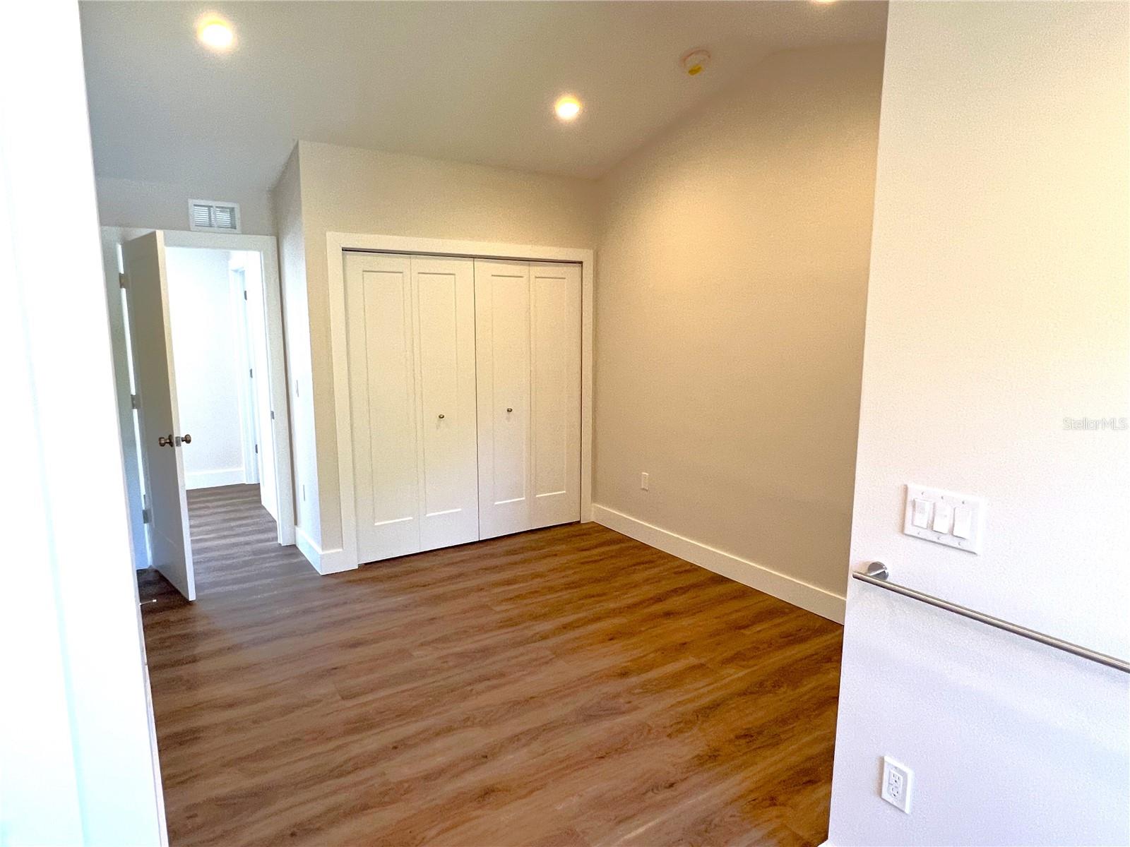 2066 ROSELAWN ST, SARASOTA, FL, 34231