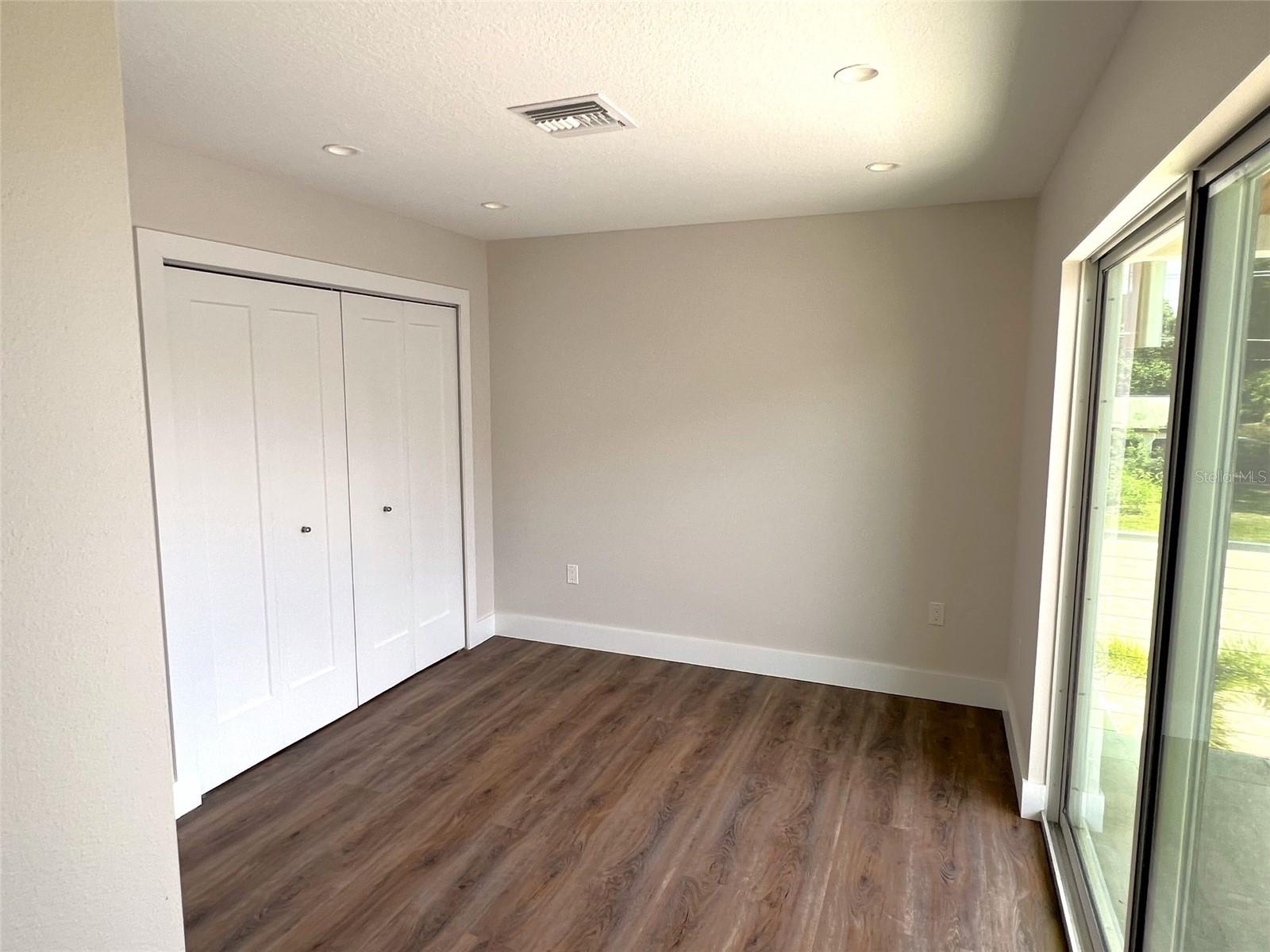 2066 ROSELAWN ST, SARASOTA, FL, 34231