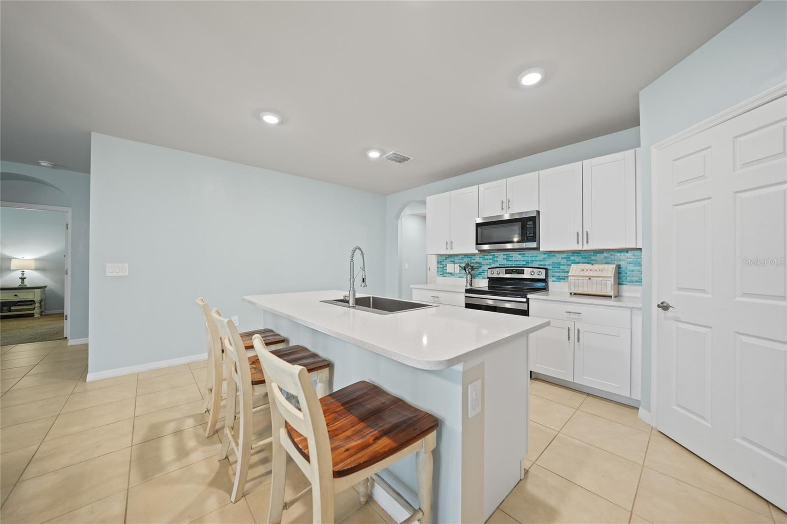 4244 MANATEE LN, PUNTA GORDA, FL, 33980