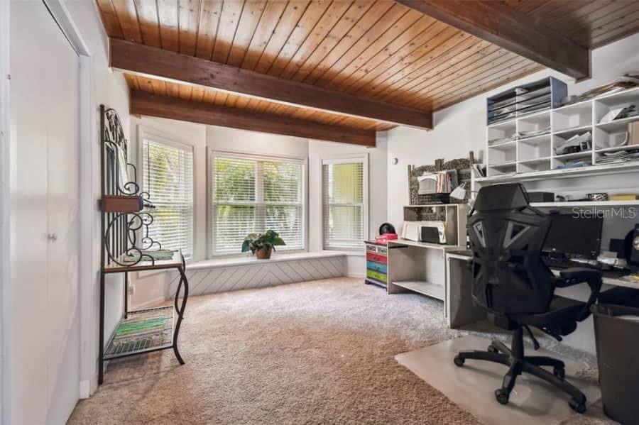 39127 PRETTY POND RD, ZEPHYRHILLS, FL, 33540